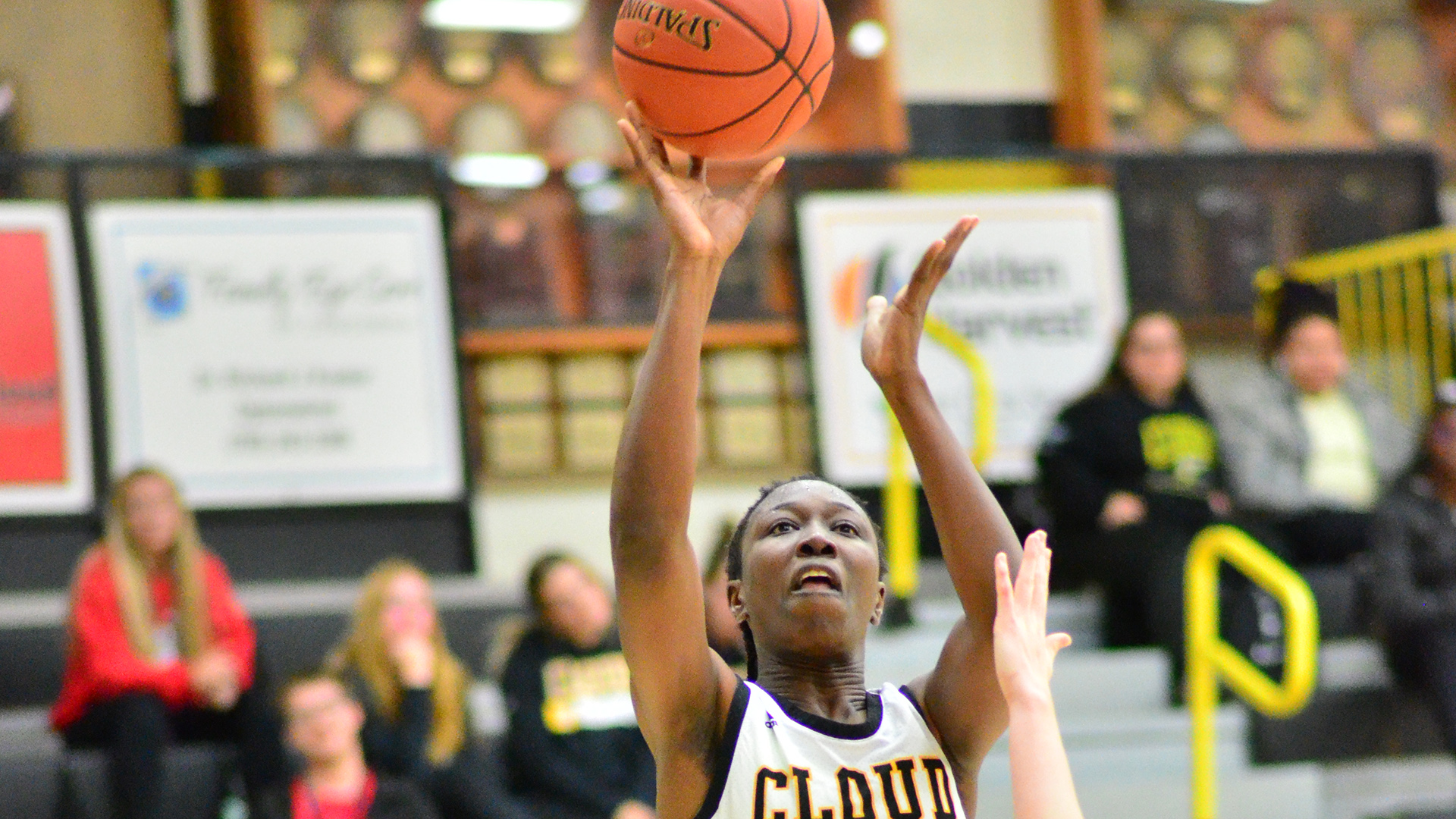 TBird Women's Hoops Cruise To 7243 Home Win Over Northern Oklahoma