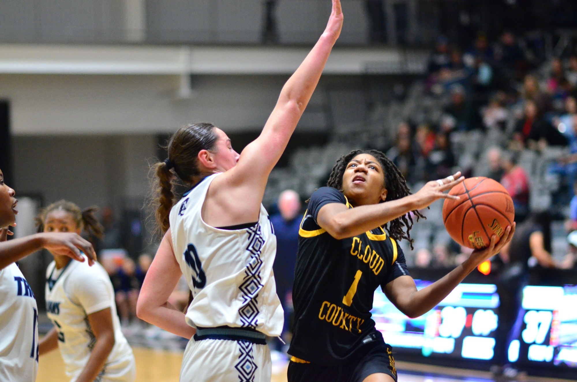 Camiah Muldrow Finishing a Layup vs Colby - 2025