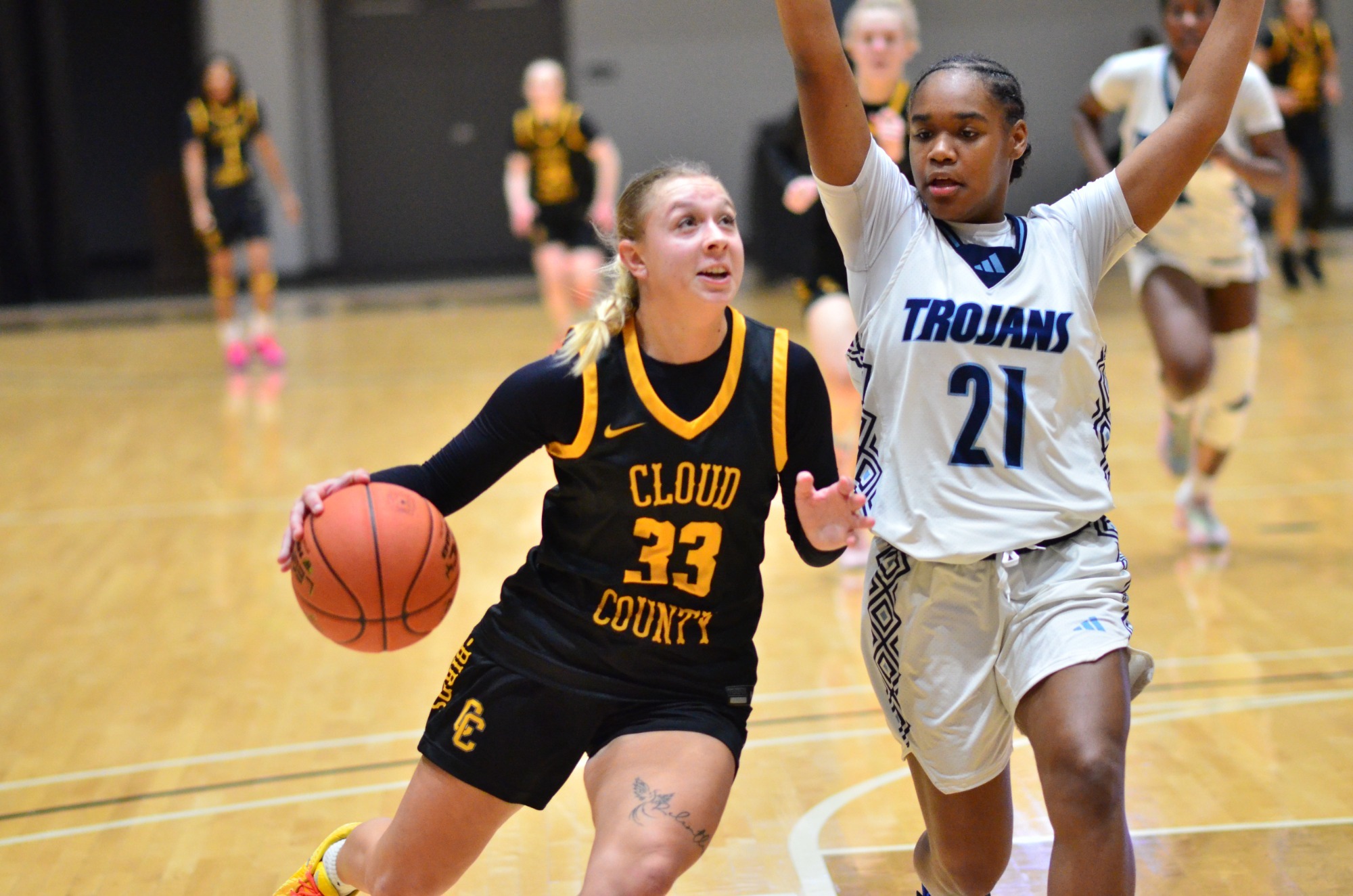 Marilyn Soeken Driving to the Hoop vs Colby - 2025