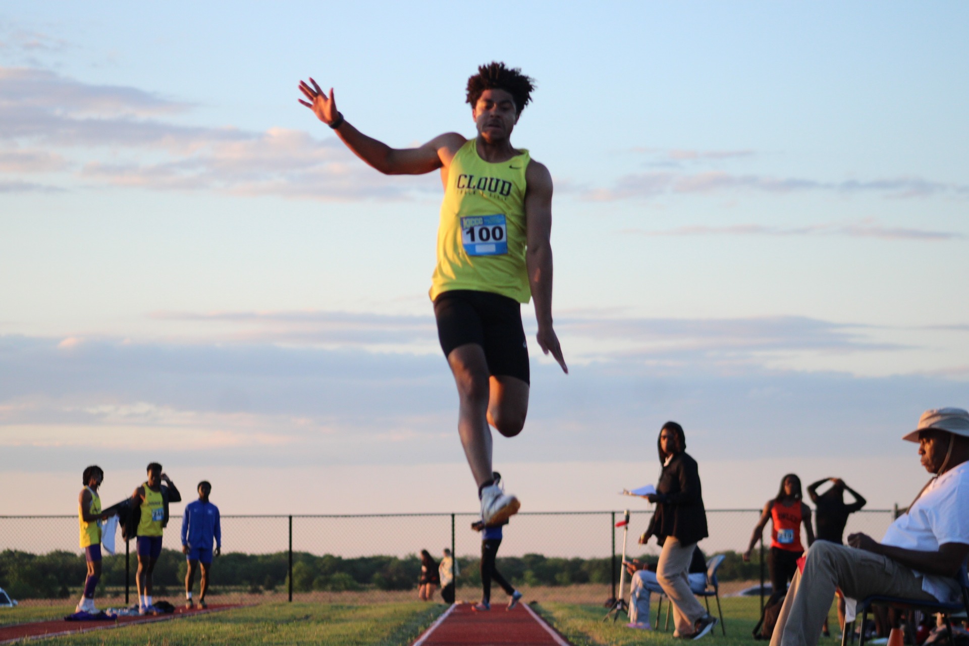 Bailey Burns at 2025 Region 6/KJCCC Outdoor Championships
