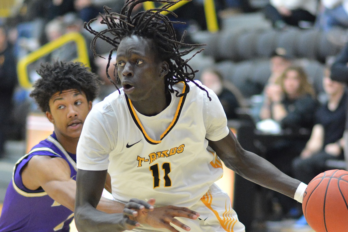 Samuel Akot Driving to the Rim vs Butler - 2026