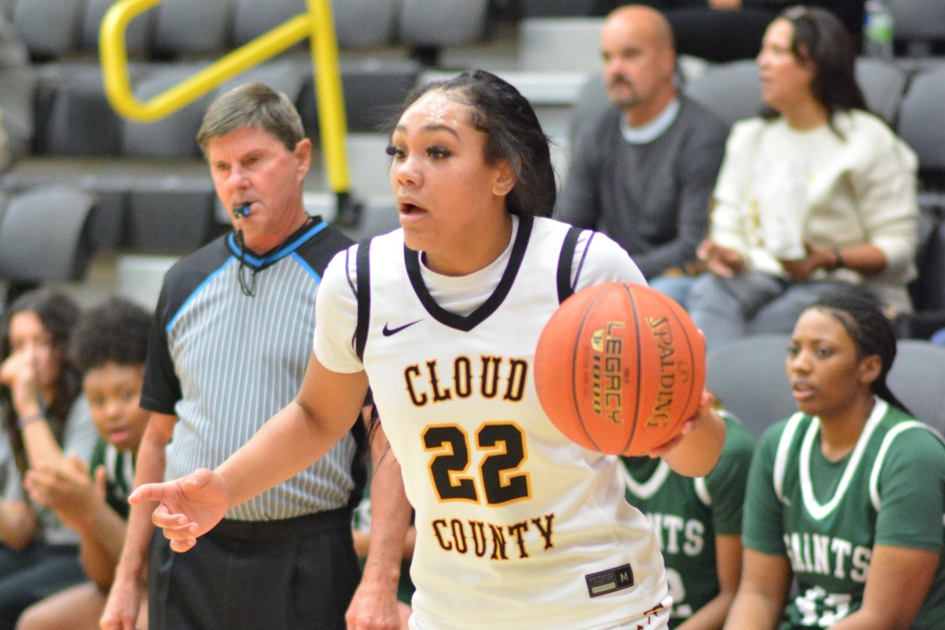 Leila Washington Dribbling vs Seward County - 2025