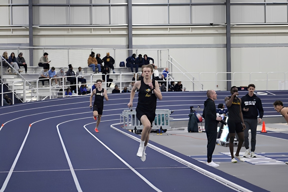 Nicholas Johnson Running at the Washburn Open - 2026