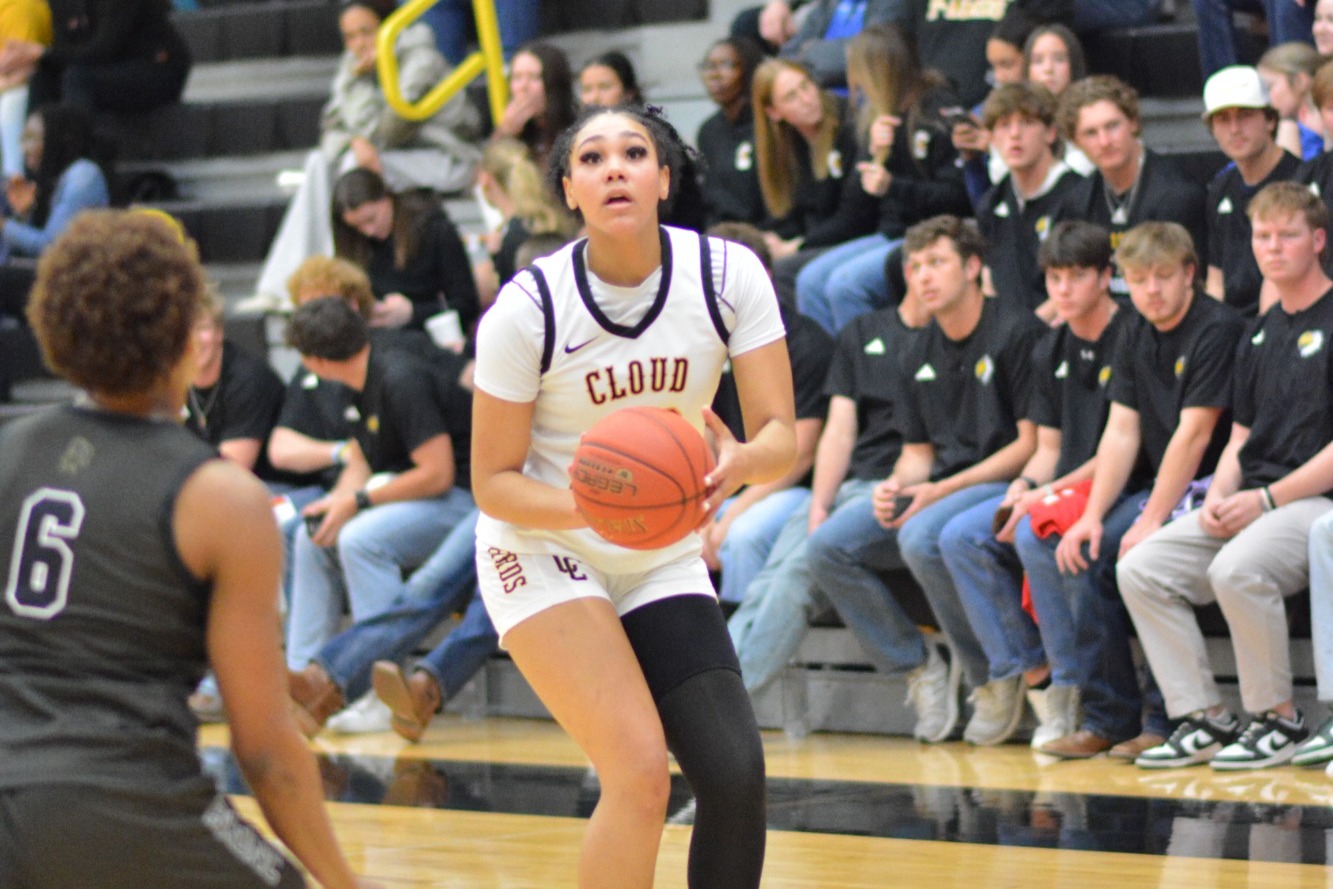 Leila Washington Three-Point Shot vs Garden City Community College - 2026