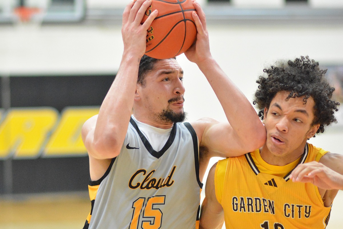 MJ Stackhouse Driving the Lane vs Garden City - 2026