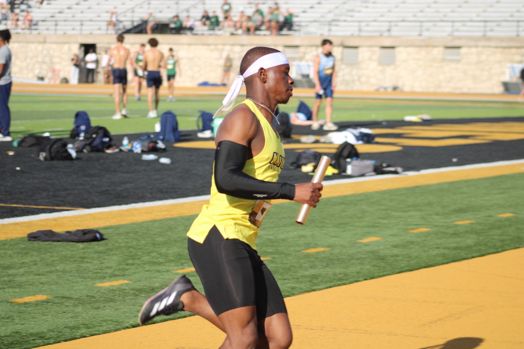 Alpha Mpofu Running at Emporia State University Relays - 2026