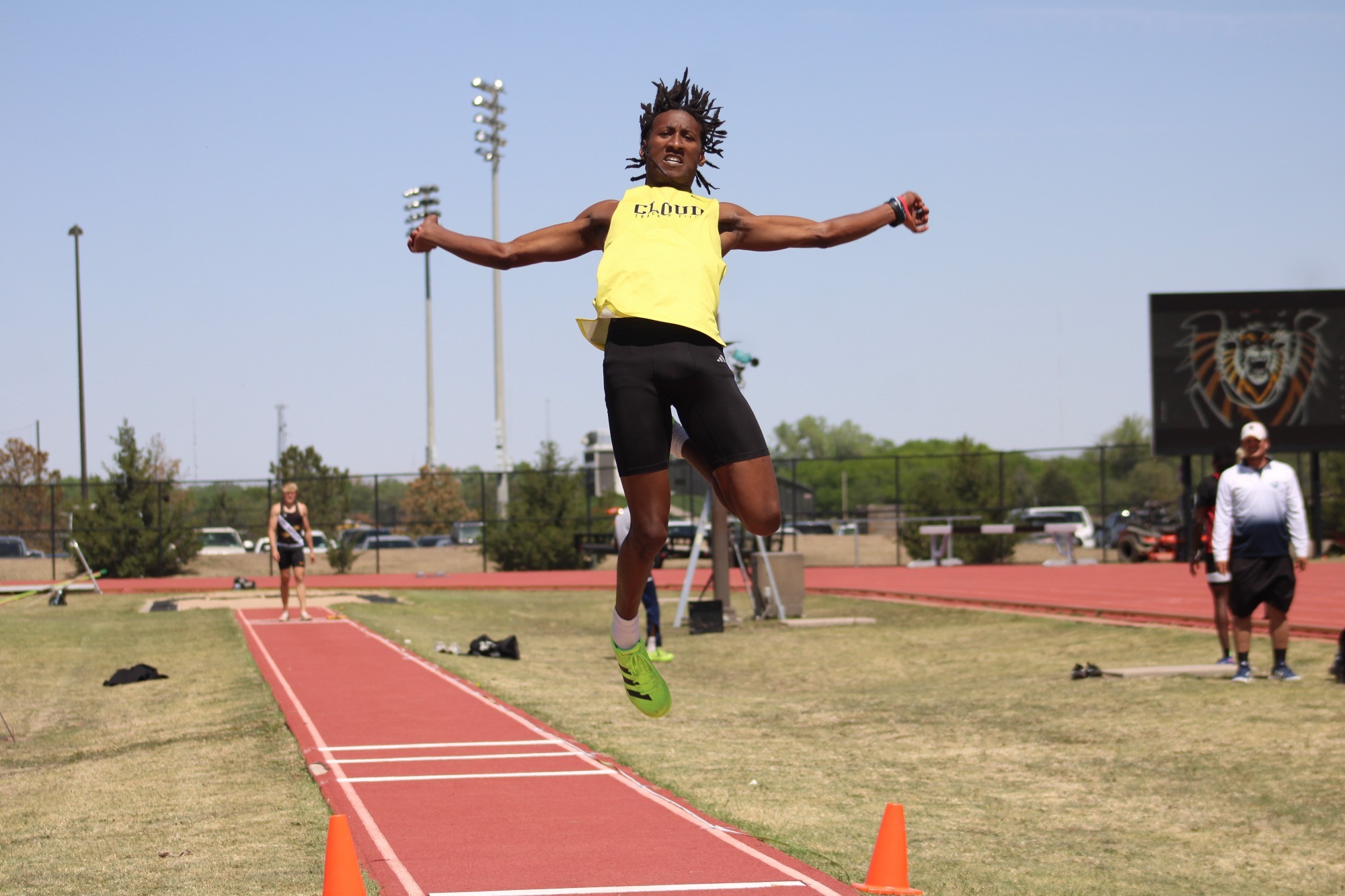 Jaymion Jones Competing in Long Jump at the 2026 Alex Francis Classic