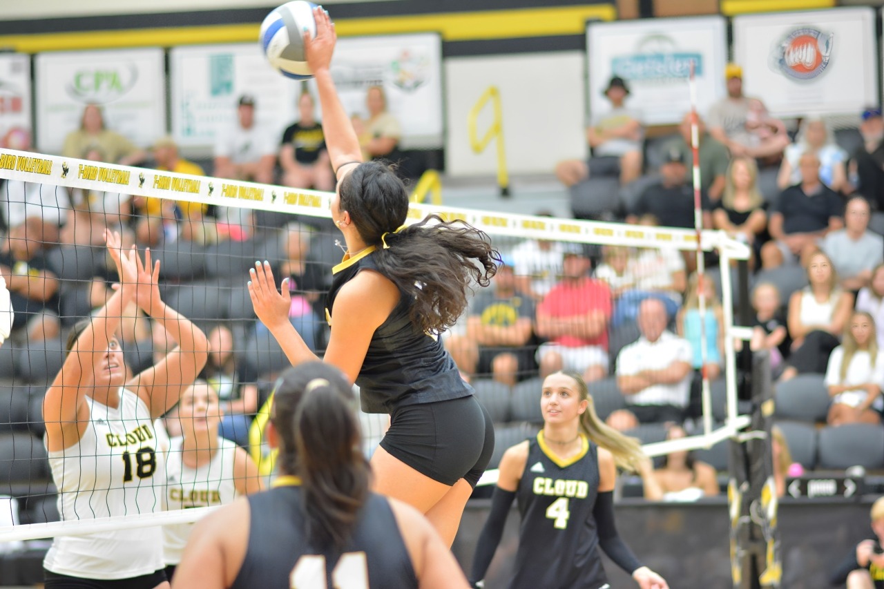 Julieanne Sandoval Kill Attempt in Black v. Gold Scrimmage