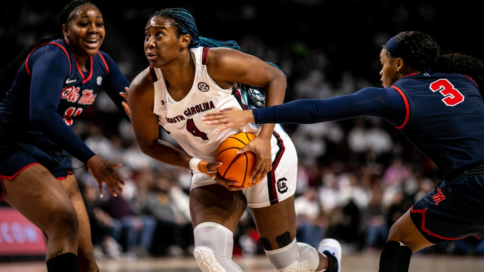 Boston leads No. 1 South Carolina to 6940 win over Ole