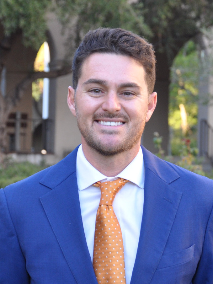 Steve Ledesma headshot 2022-23