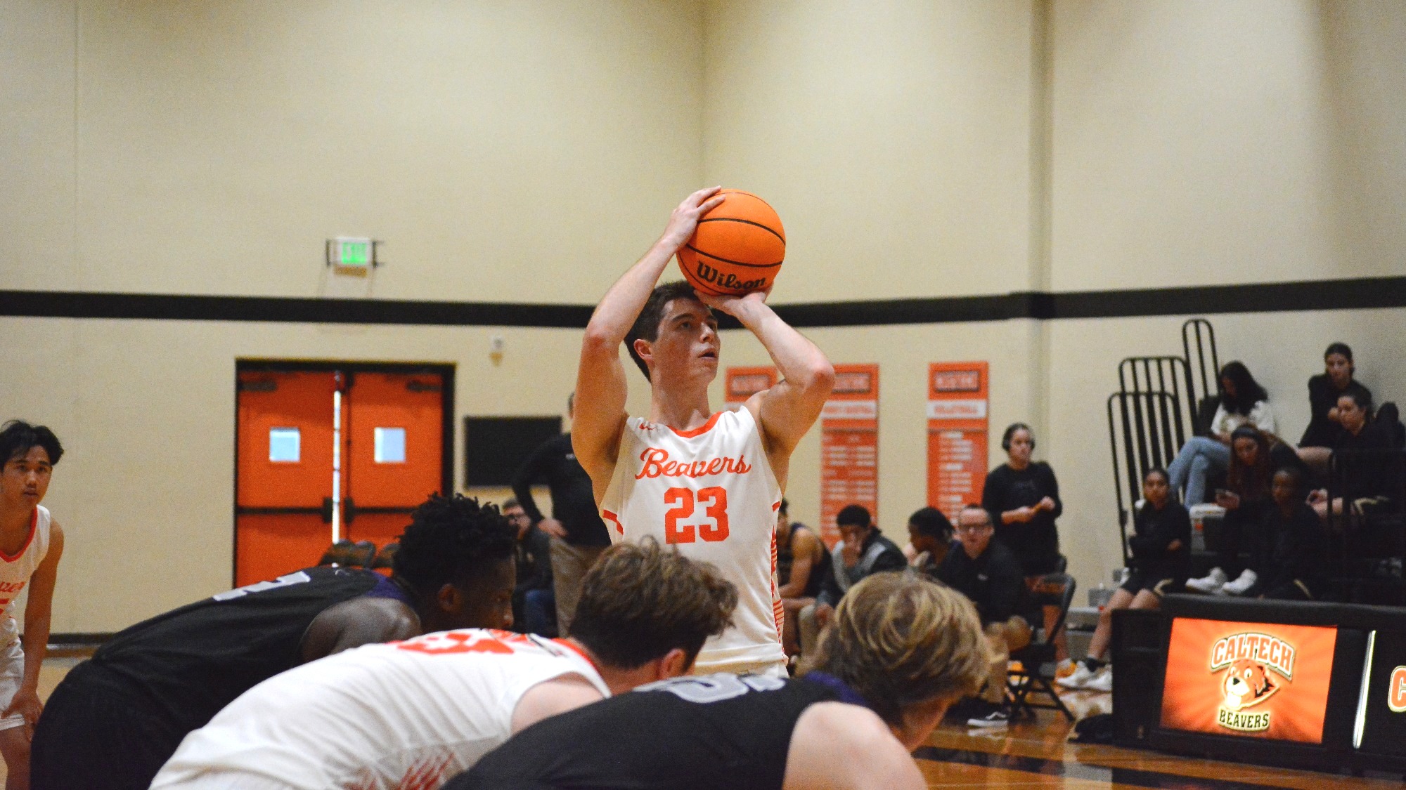 Riley Wood Grabs 19 Rebounds as Caltech Men's Basketball Duels Whittier ...