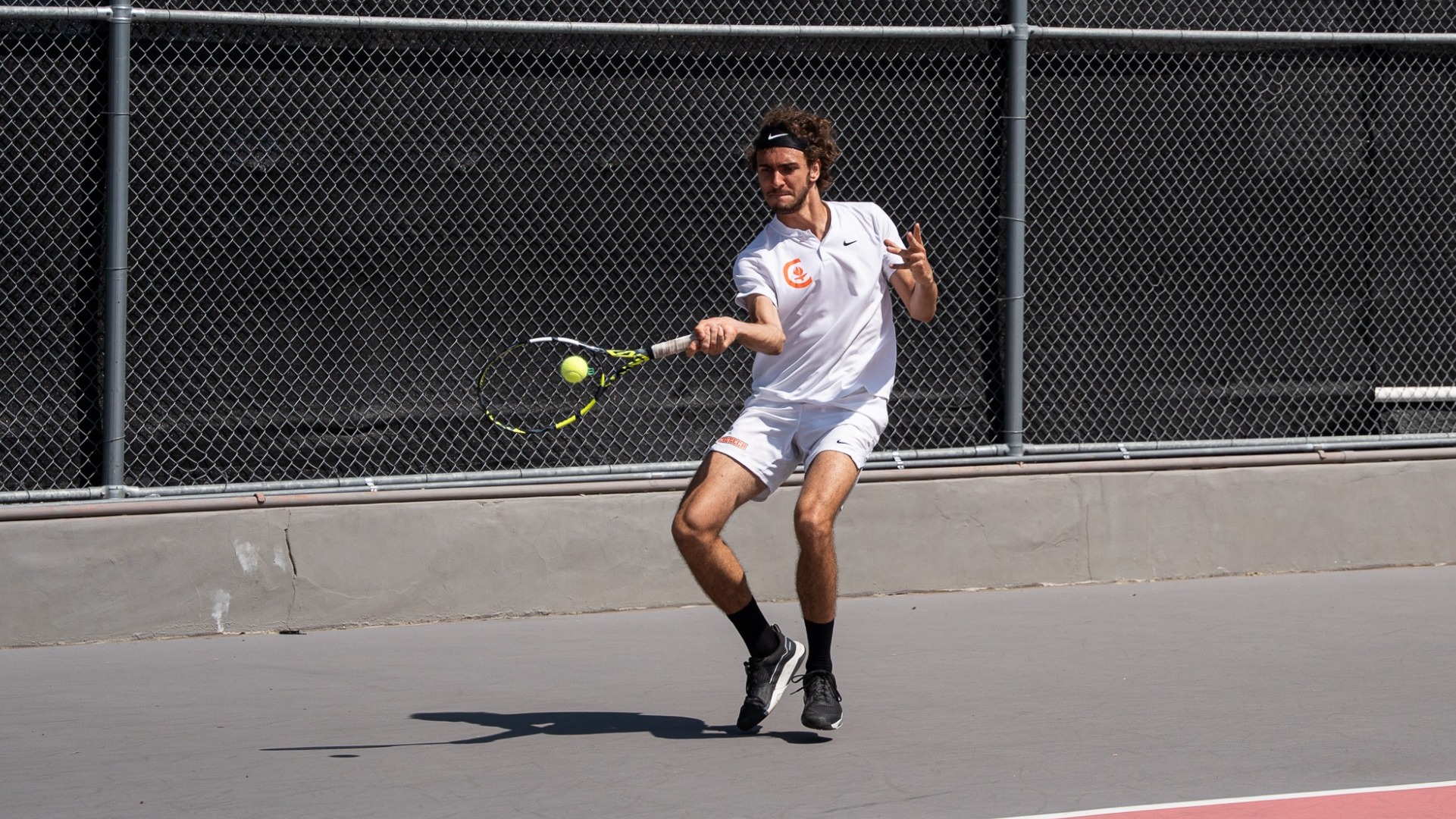 Jan Safrata returns a forehand shot