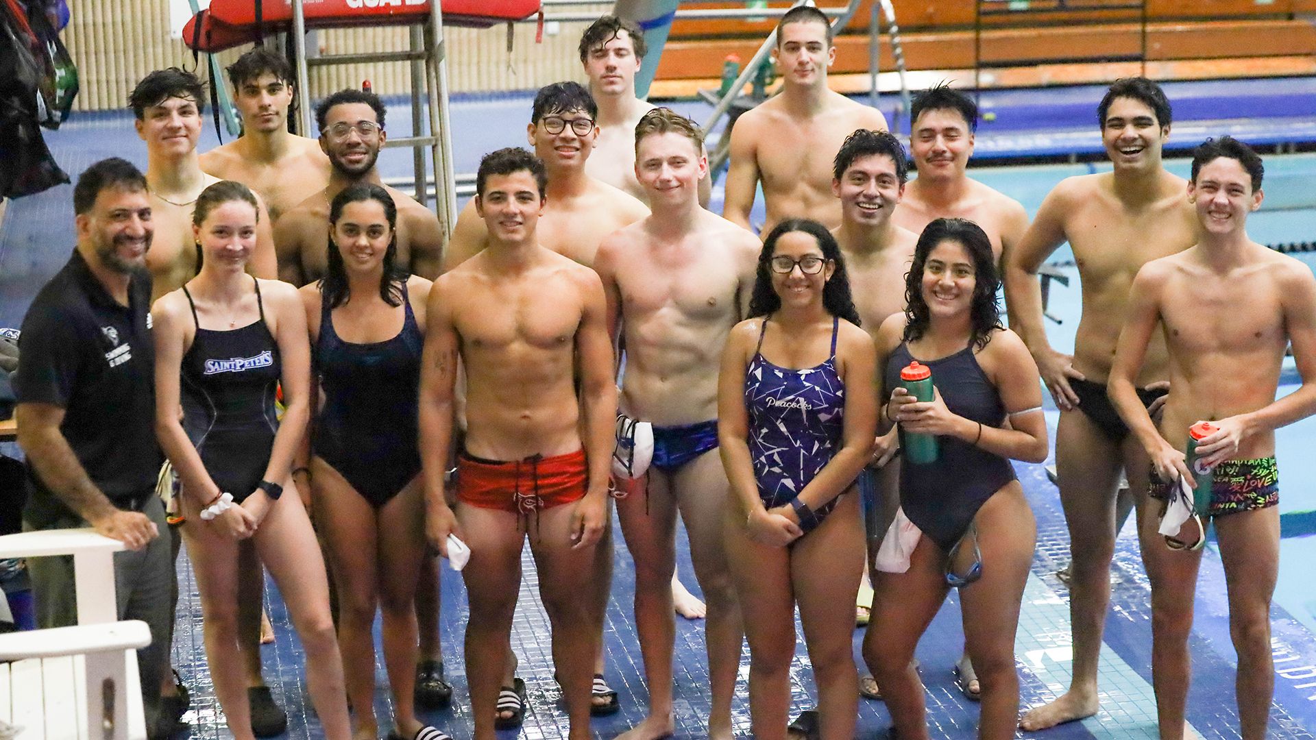 men’s and women’s swimming and diving teams at Saint Peter’s