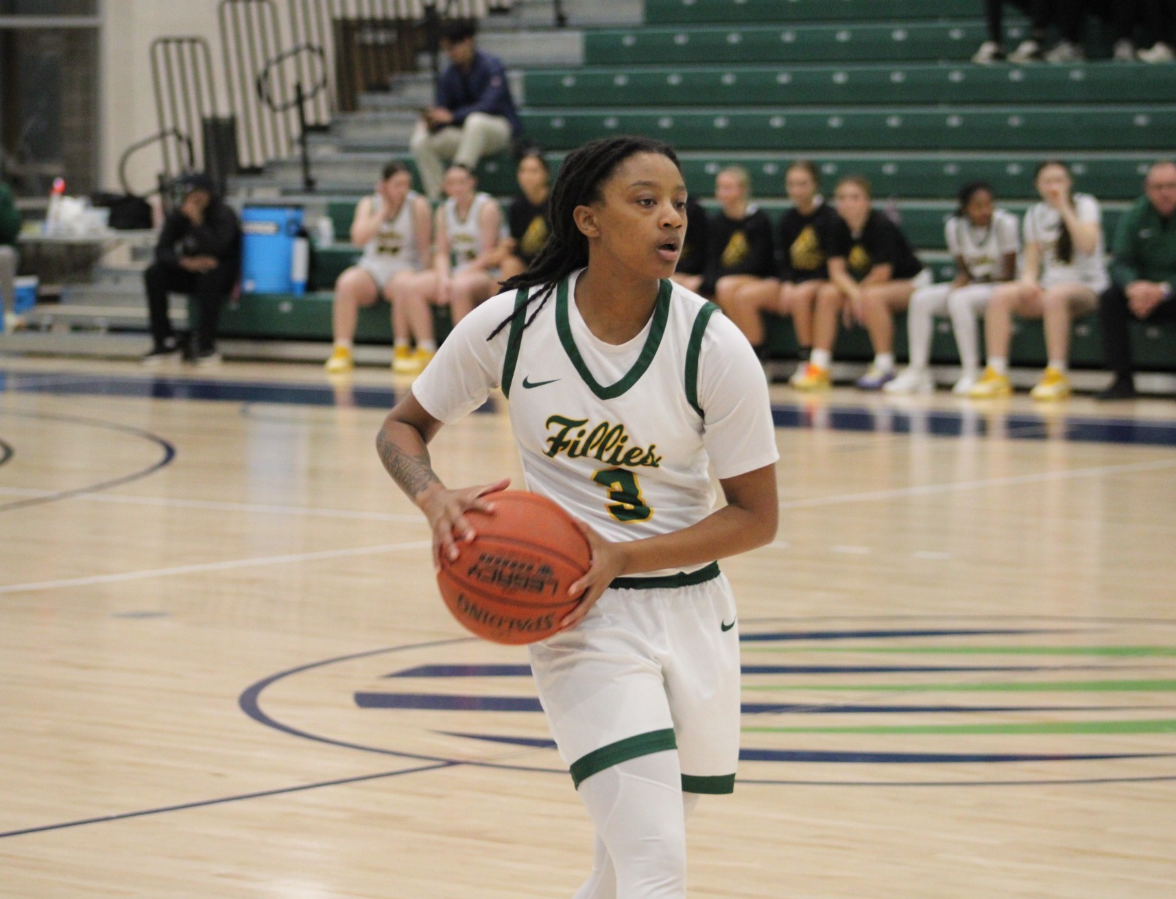Zamiyah Hosley looks to pass inside