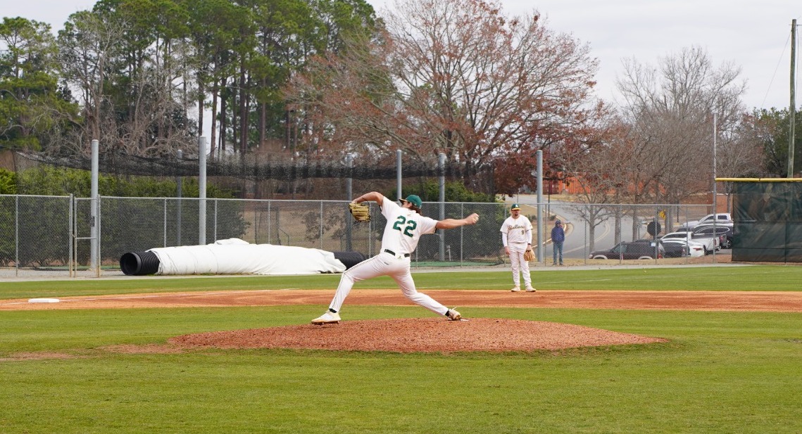 Kade Haywood pitches
