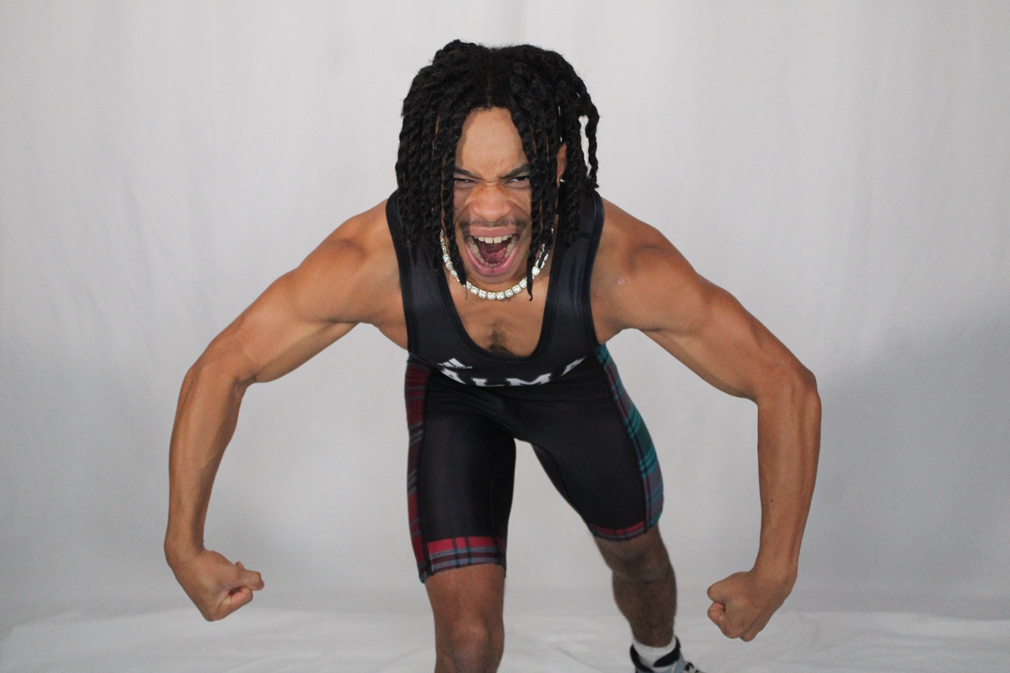 Ferrel Jr Goes Undefeated at Kalahari Duals as Men's Wrestling Splits