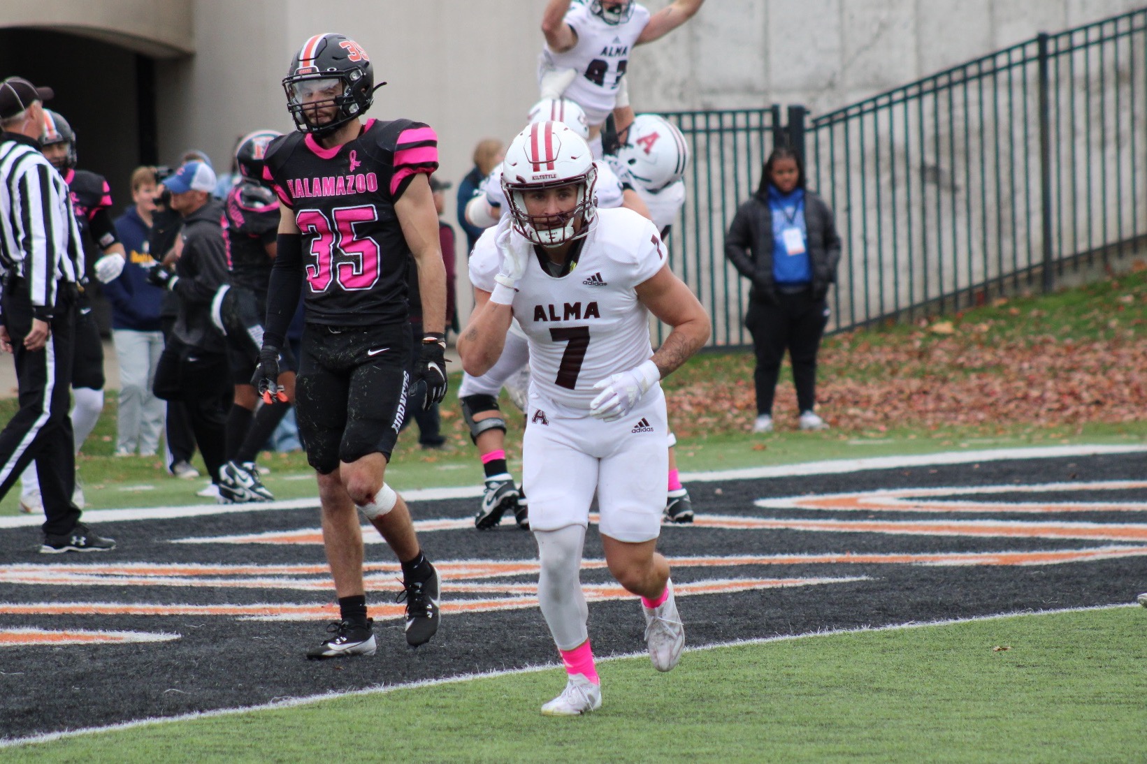 Football Receives Votes in Multiple National Top 25 Polls - Alma College