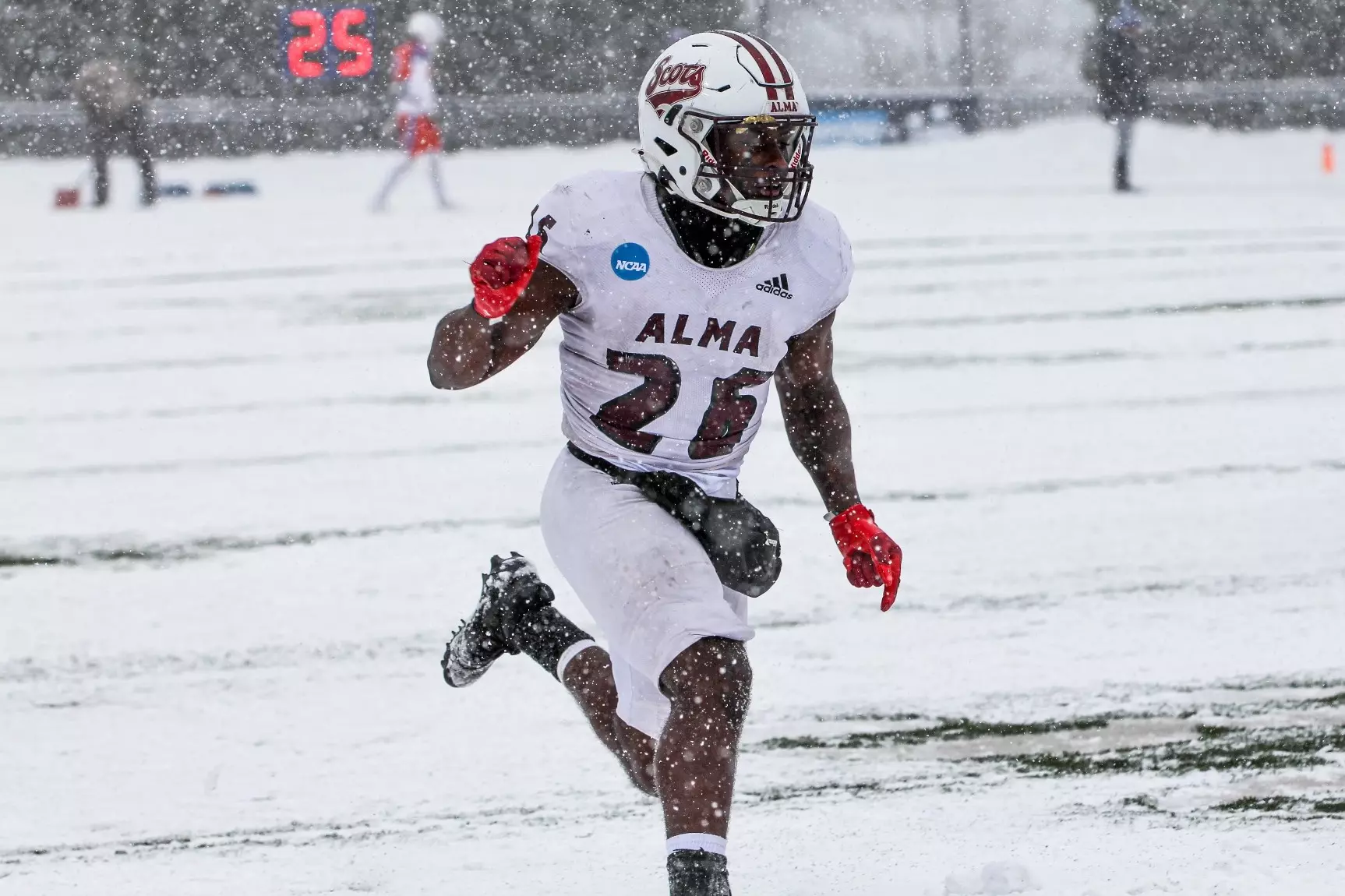 E Williams makes a cut in the snow