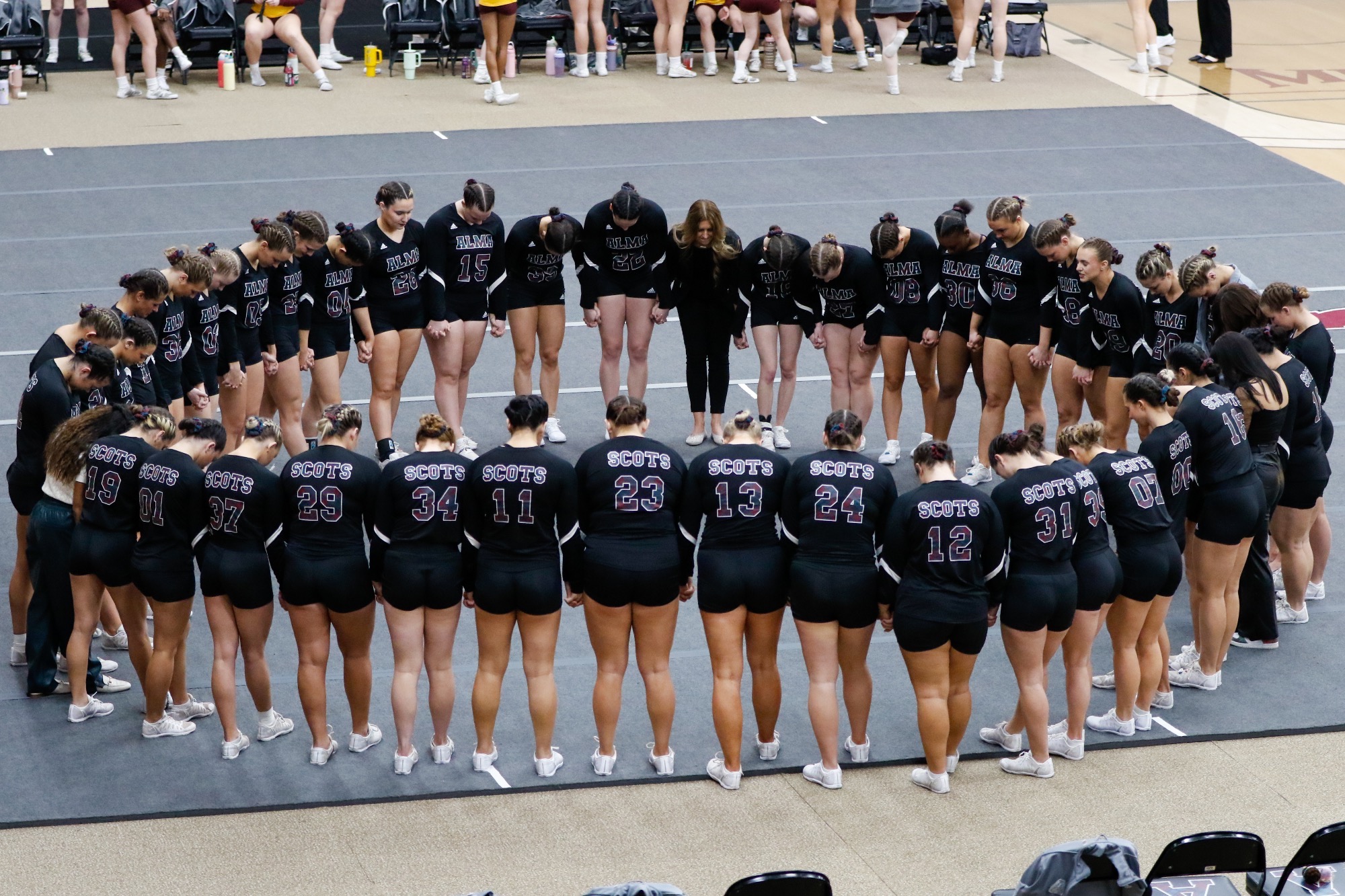 STUNT pregame circle