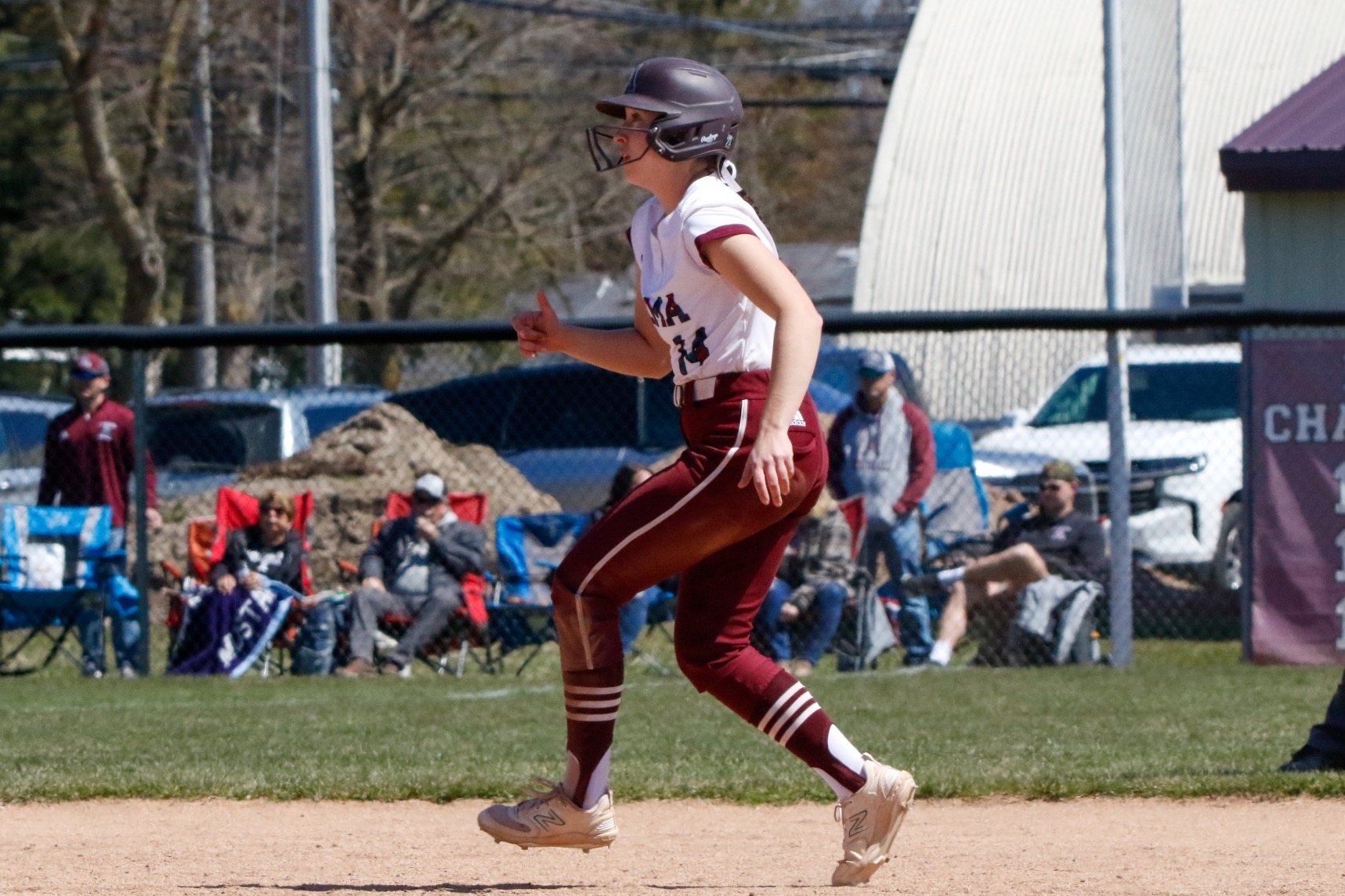 J Duncan rounds second base