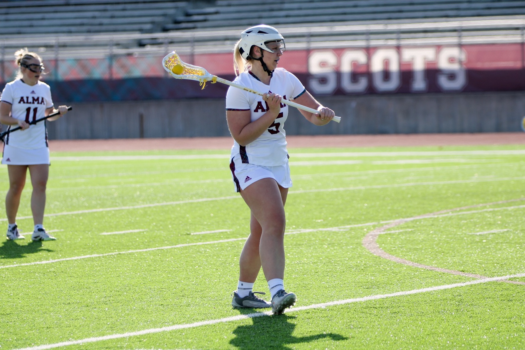 S Bollinger passes the ball