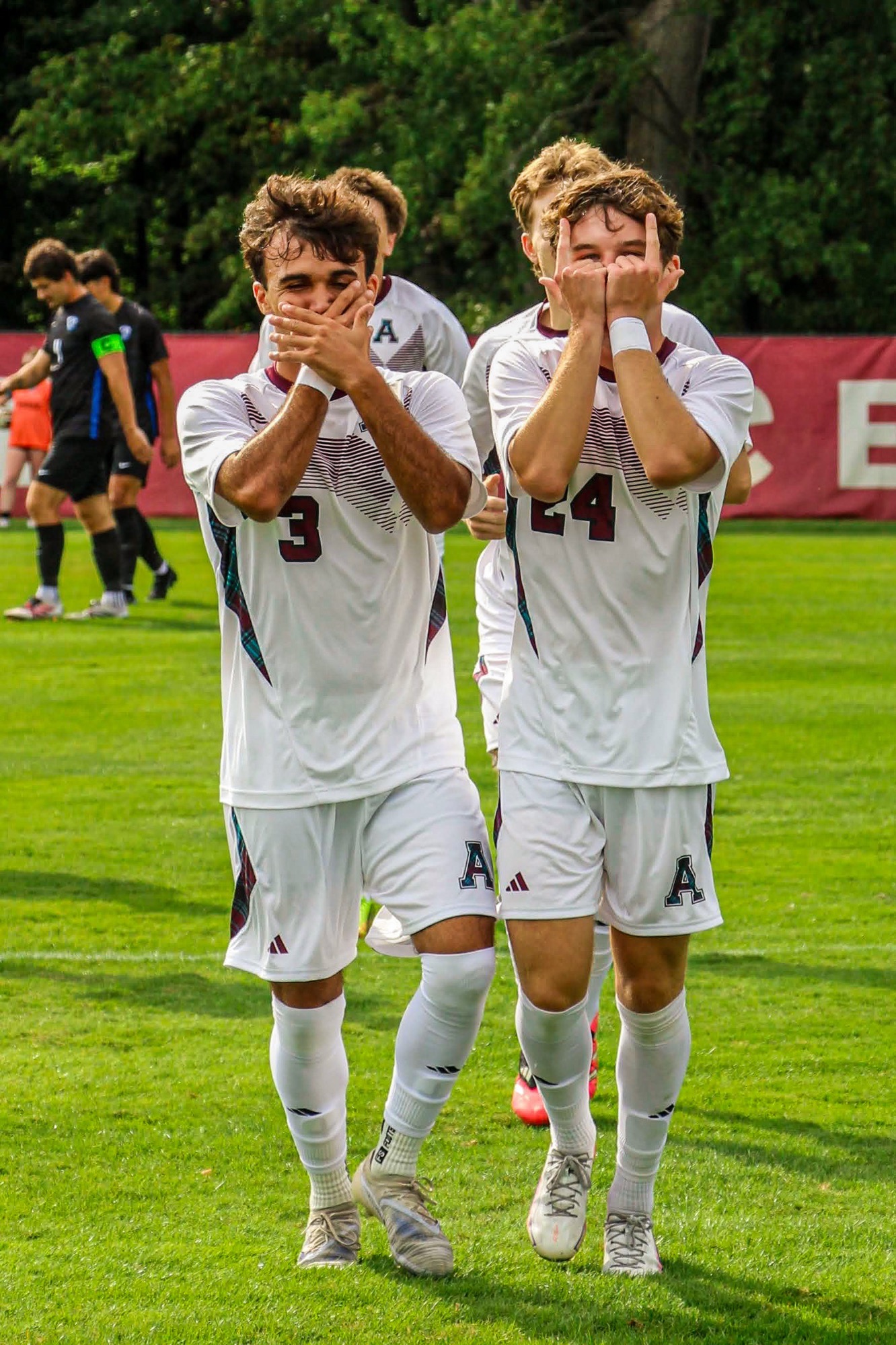 Cullen MacKay & Alexander Lopes 