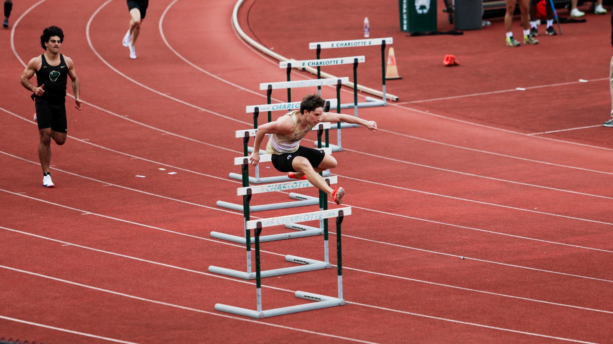 Johnny 400m Hurdles
