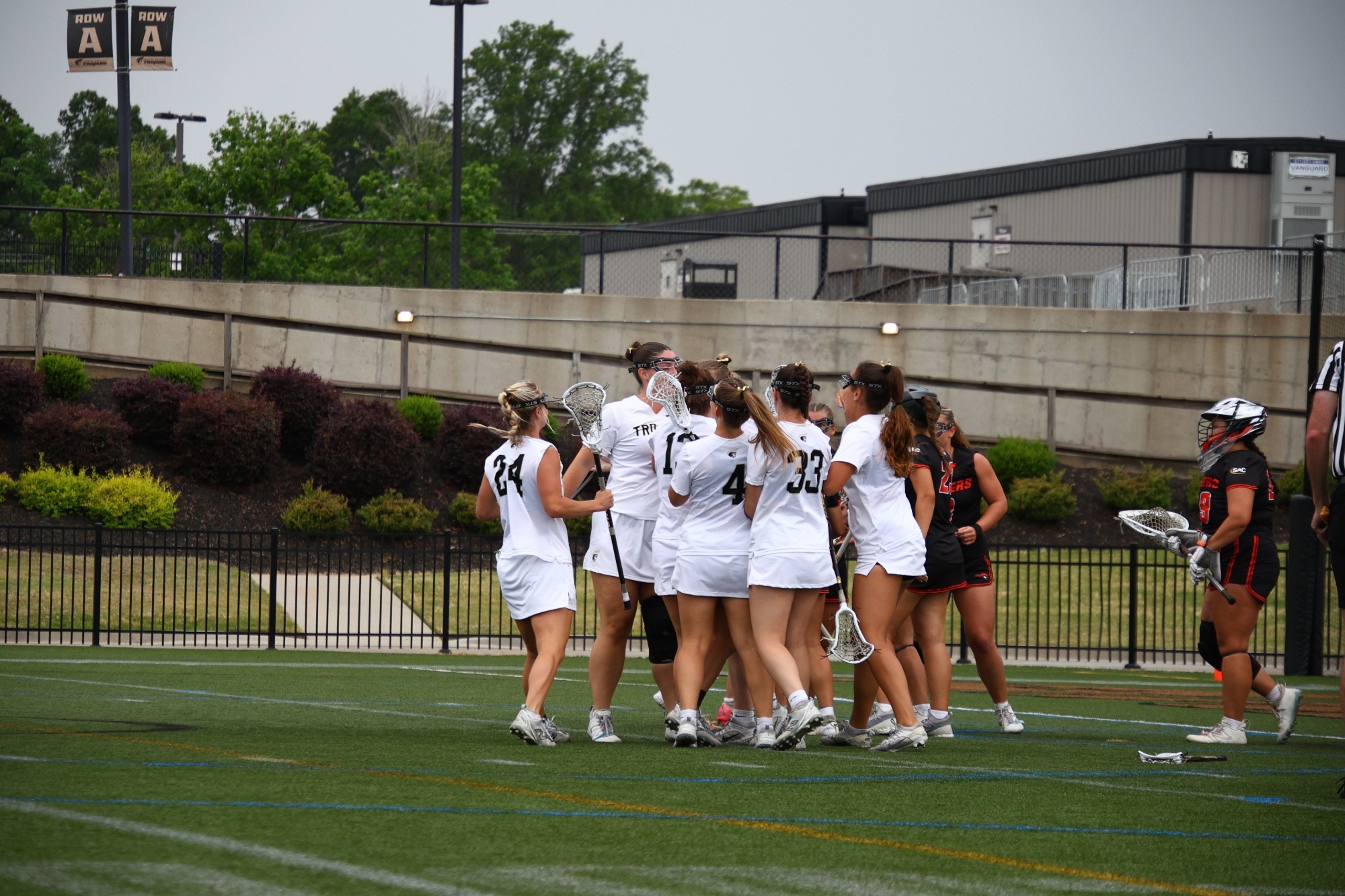 WLAX