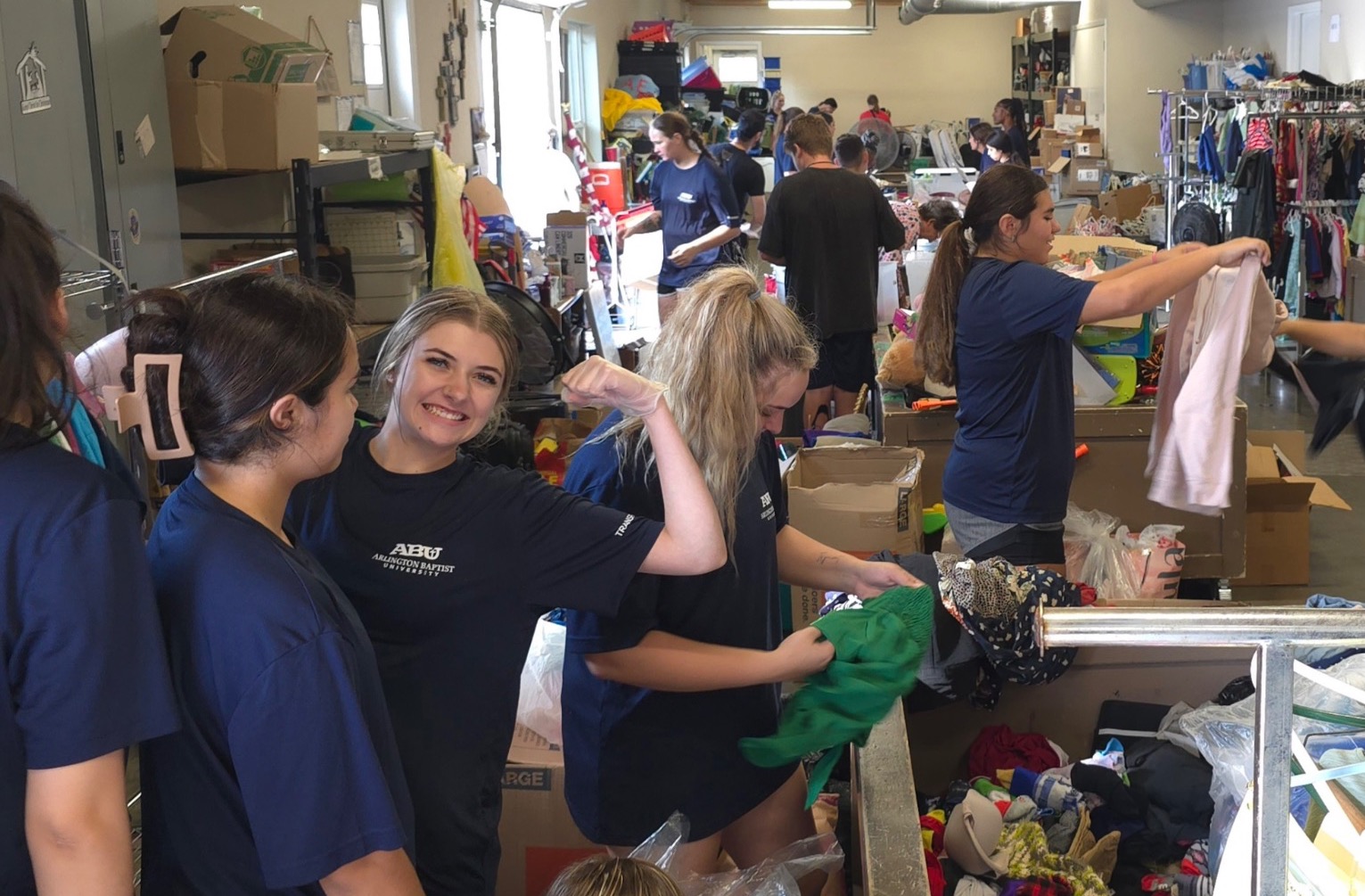 King Chasing Day Volleyball