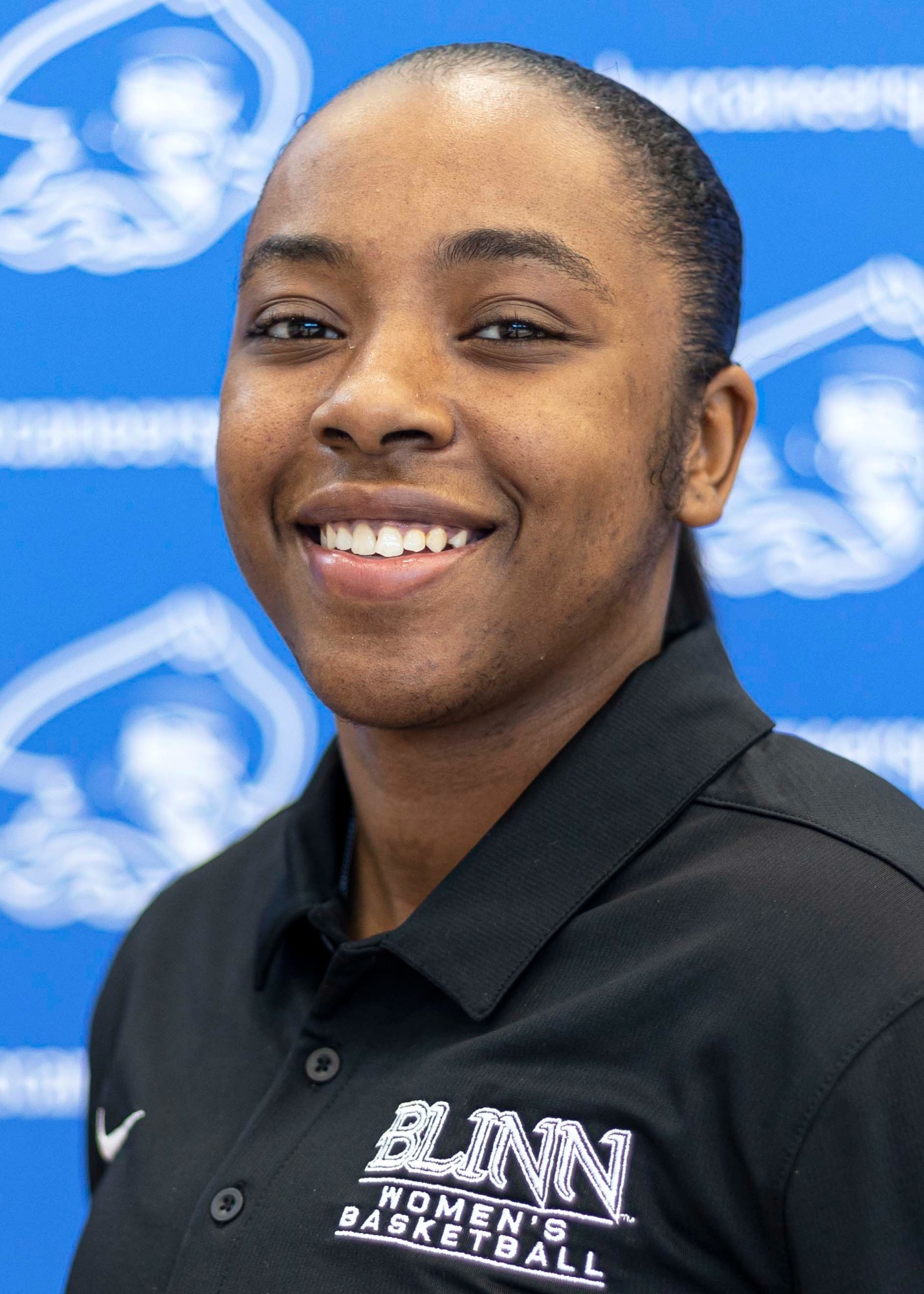 Antreanna Brooks Headshot 2022