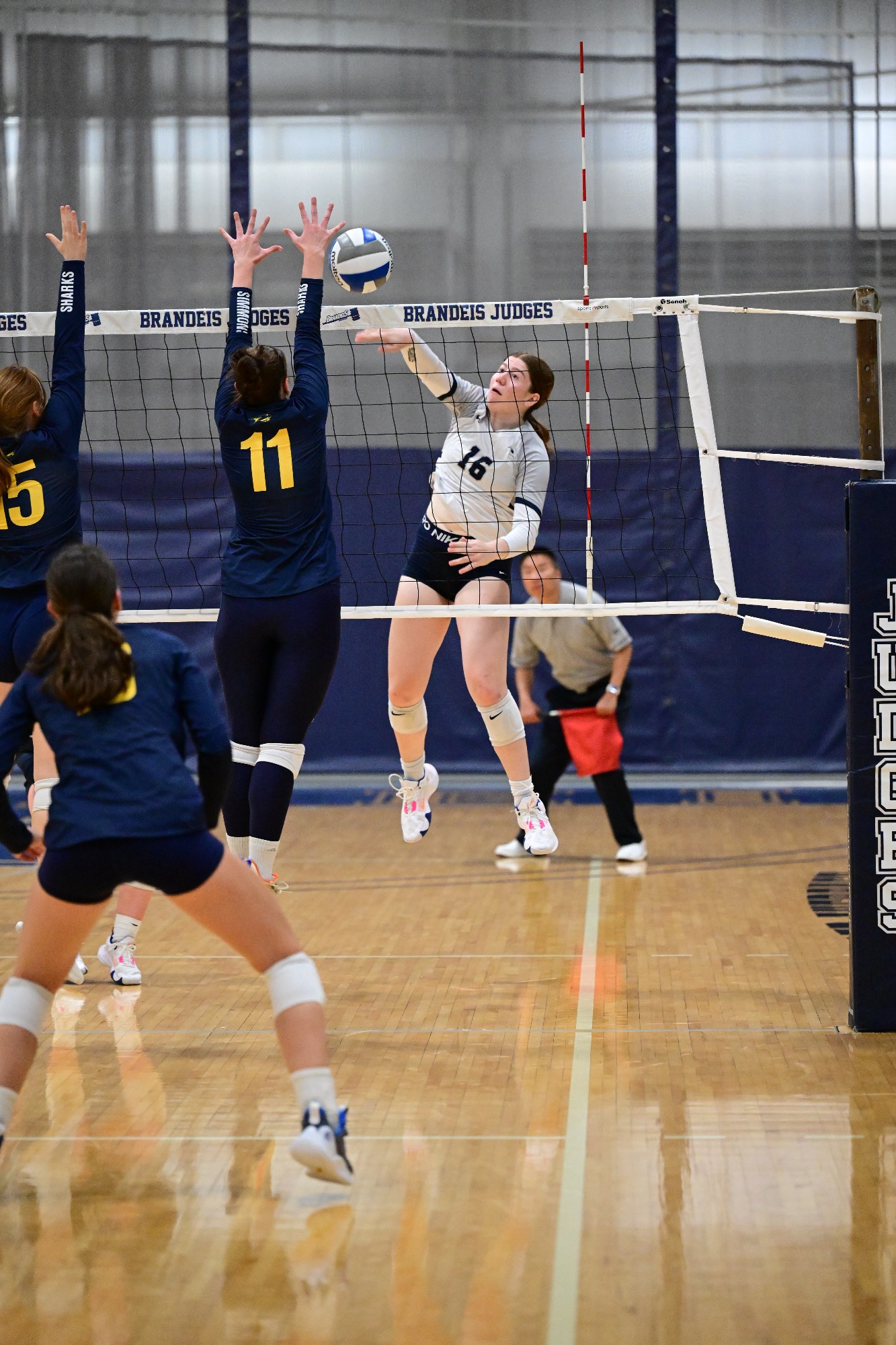 Volleyball pushes 7 NYU in 2nd set but falls in three in UAA quarters