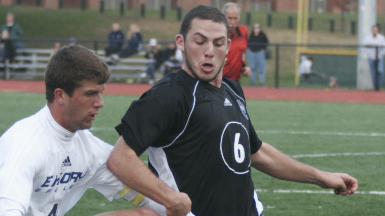 Jordan Skolnick '07 playing during a soccer match