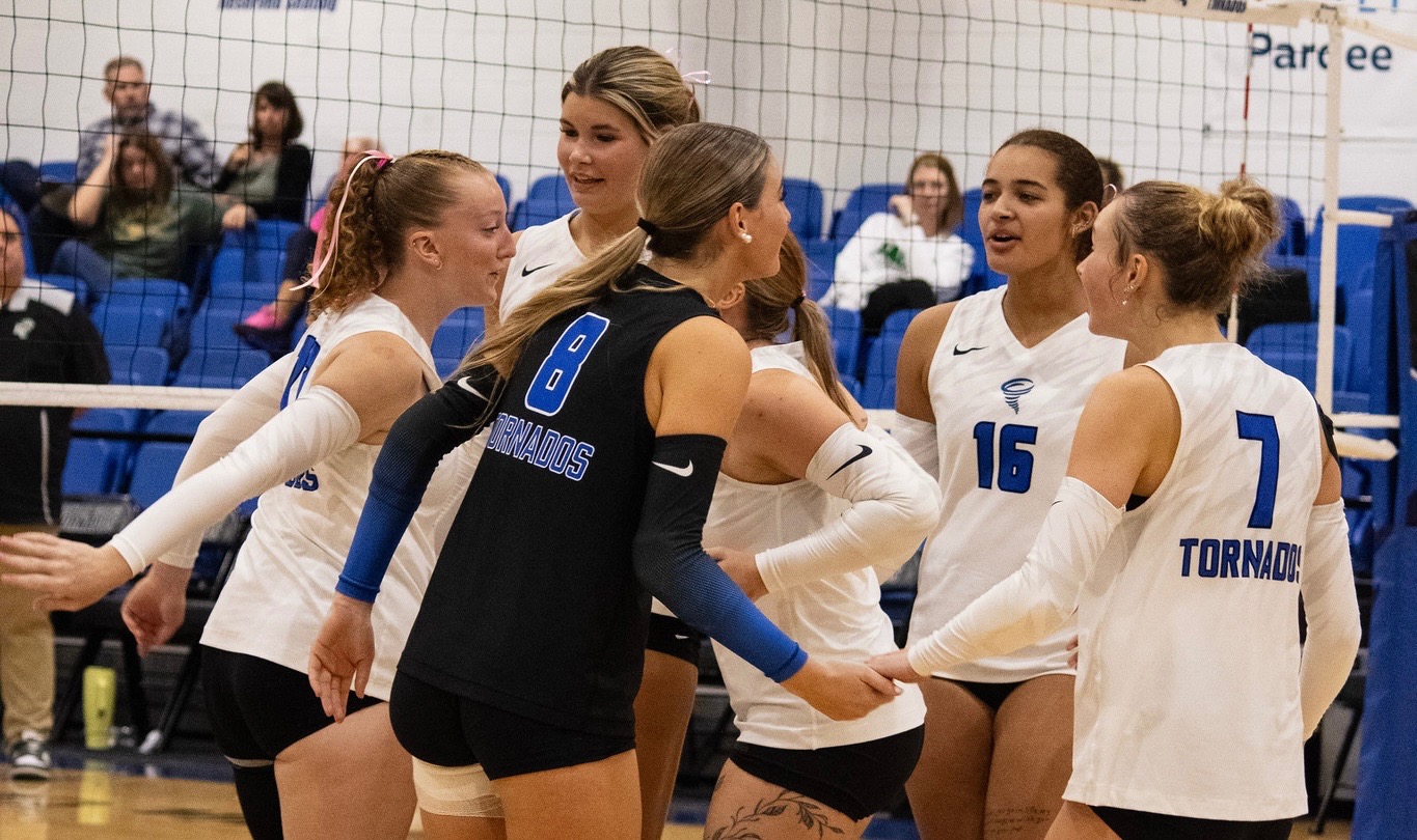 VB huddle 26