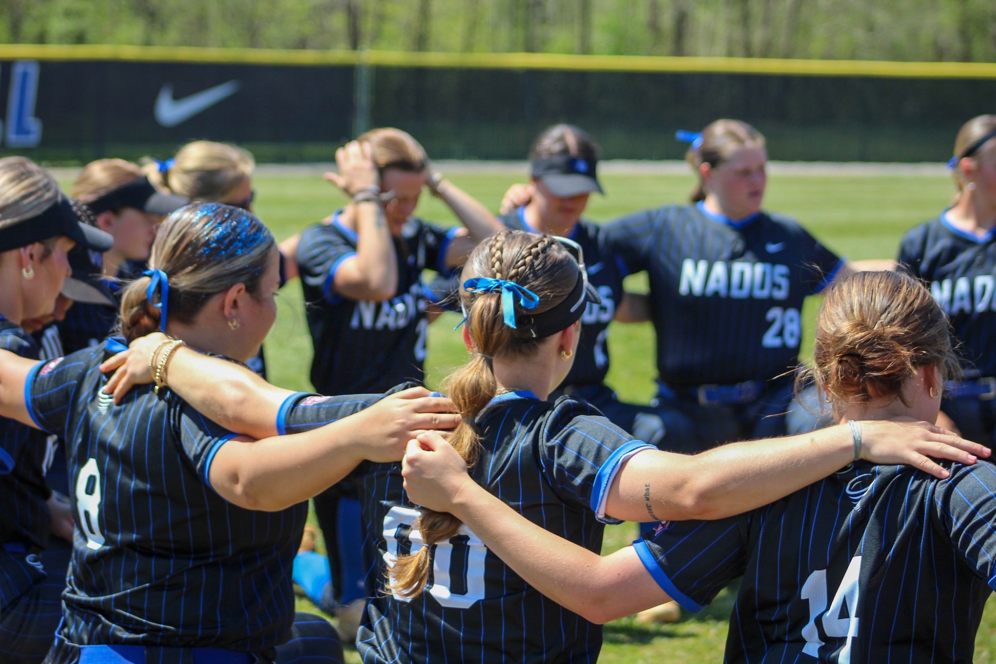 Sb huddle 26
