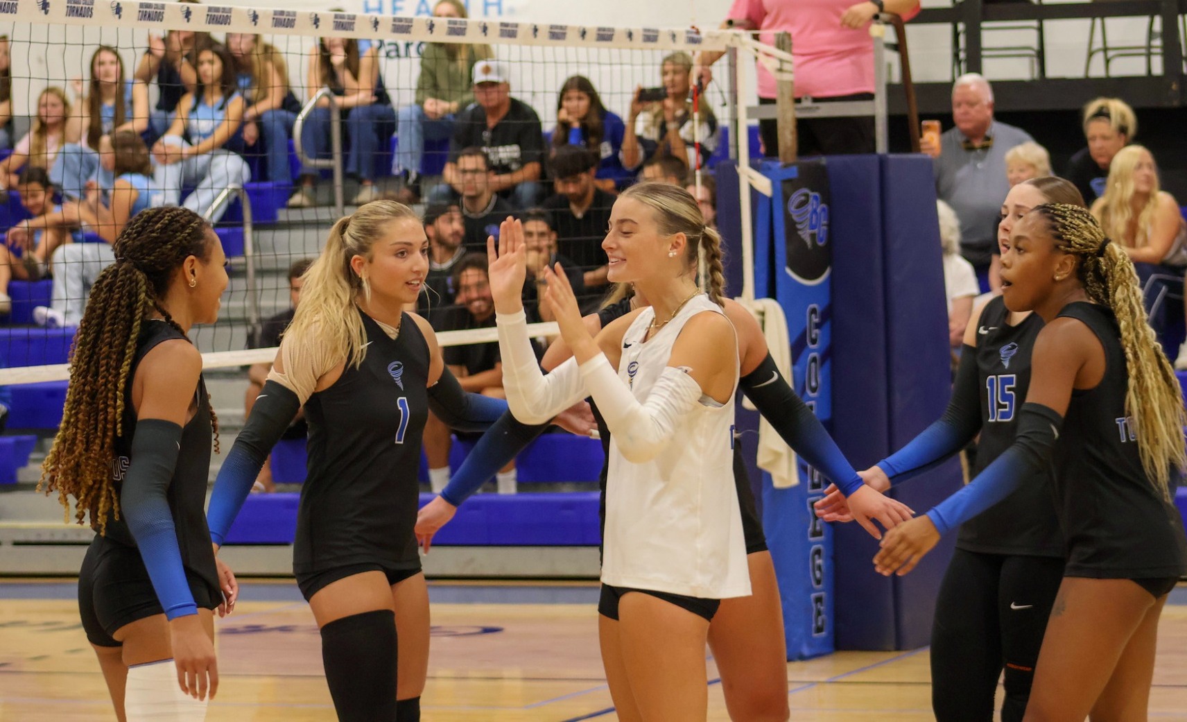 bc vb huddle 26