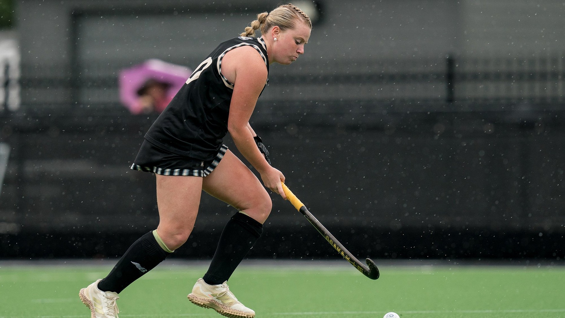 Callie Caito Carries the ball vs Hofstra