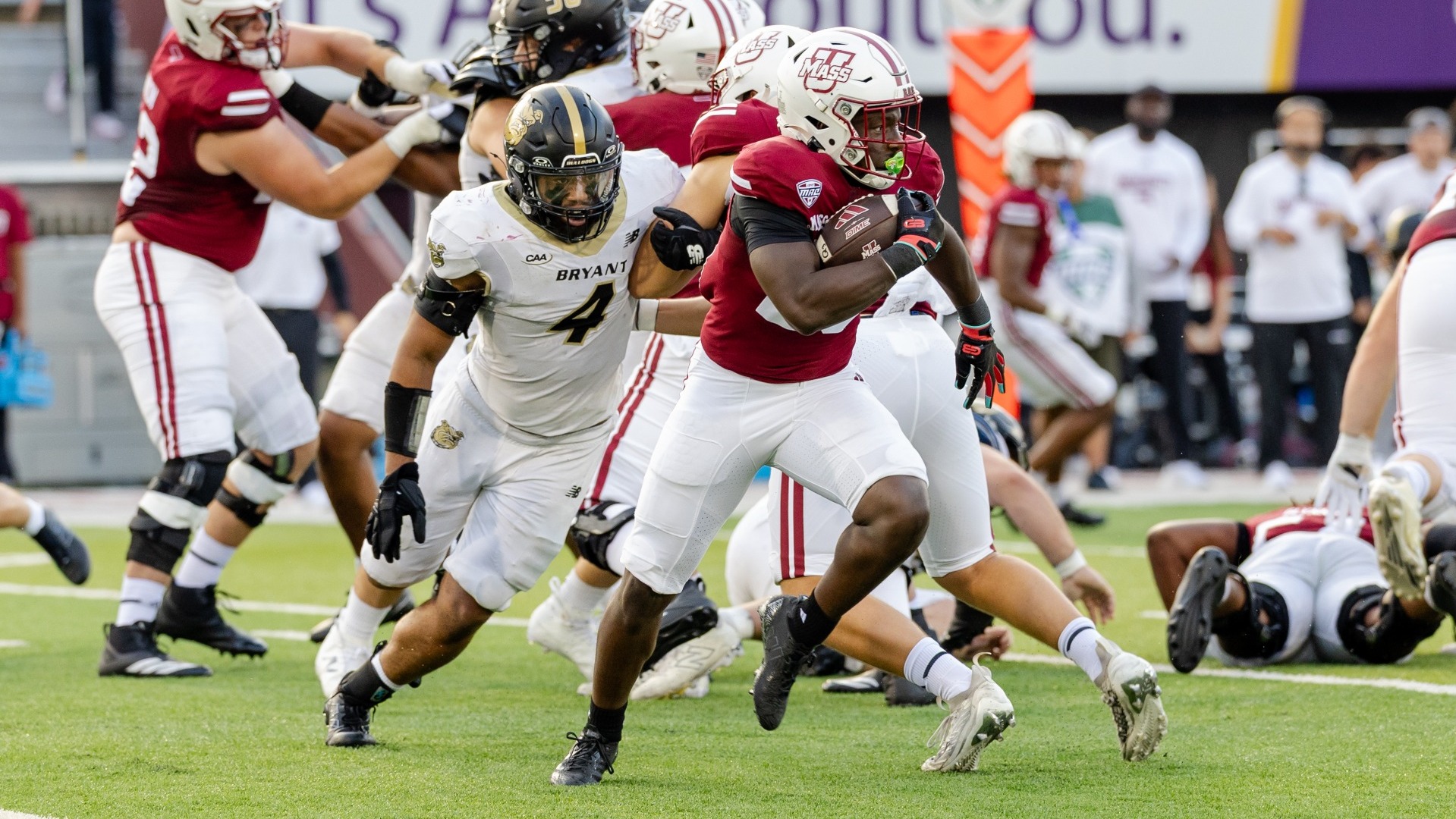FOOTBALL FALLS AT NEW MEXICO STATE, 19-3 - Bryant University