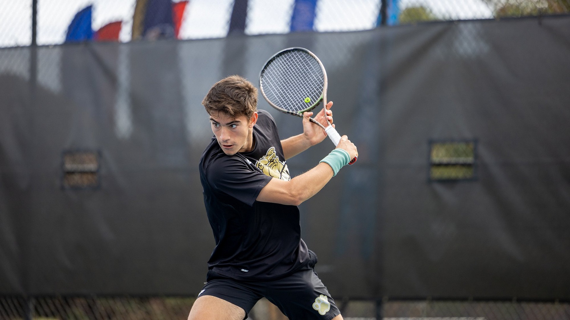Machado backhand shot 