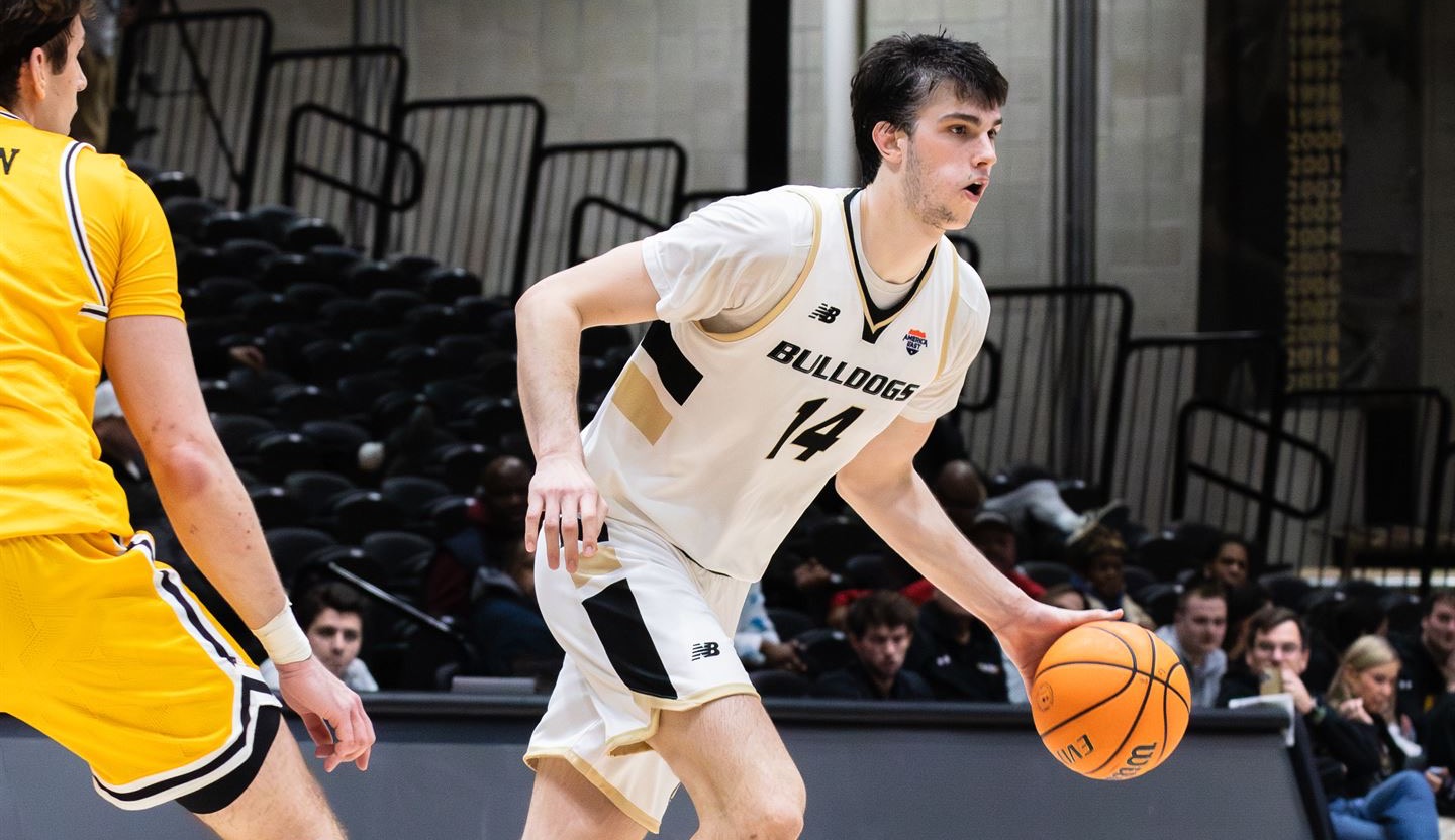 Keegan Harvey dribbles vs UMBC