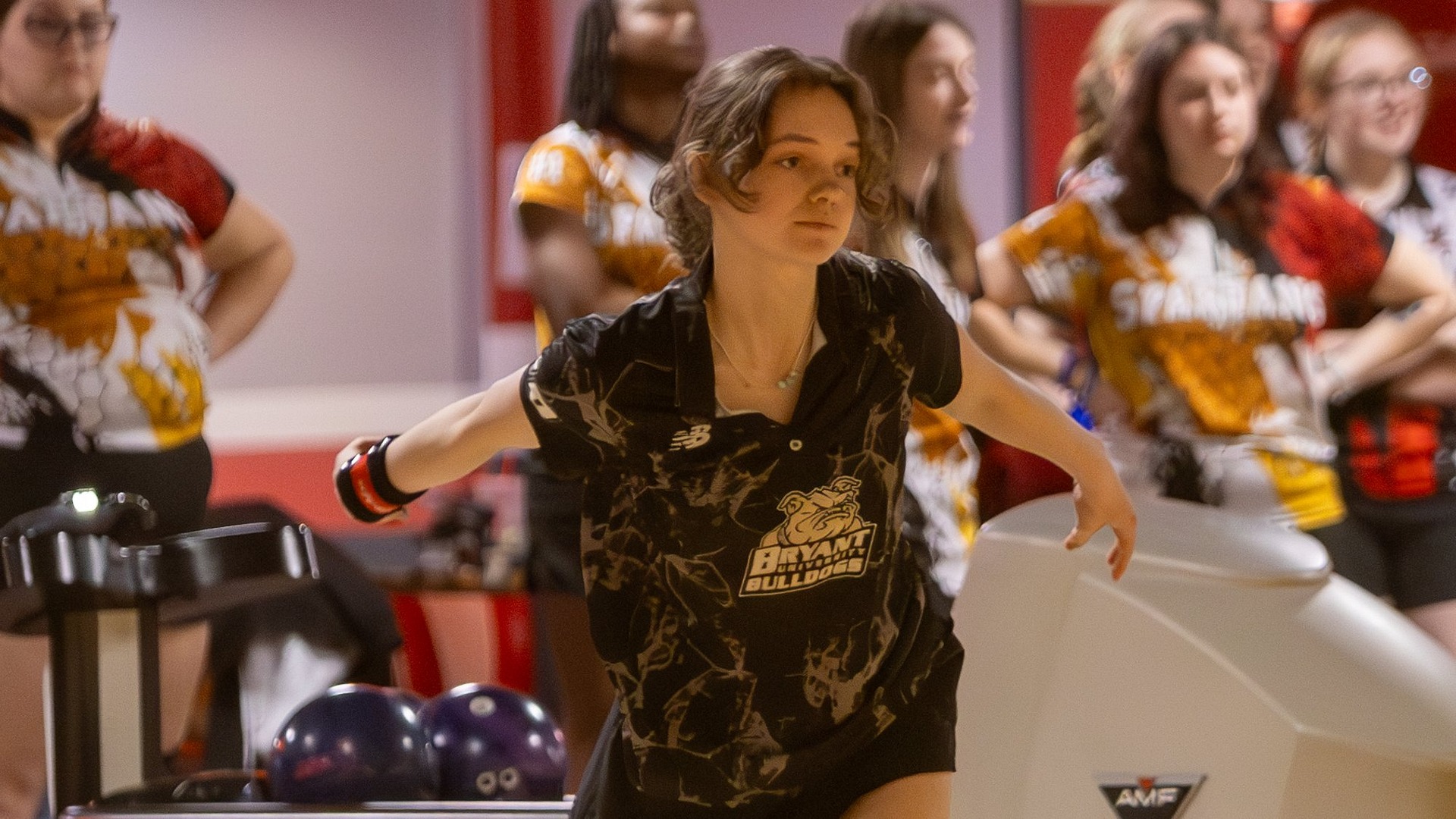 Hayden Smith bowling releasing the ball