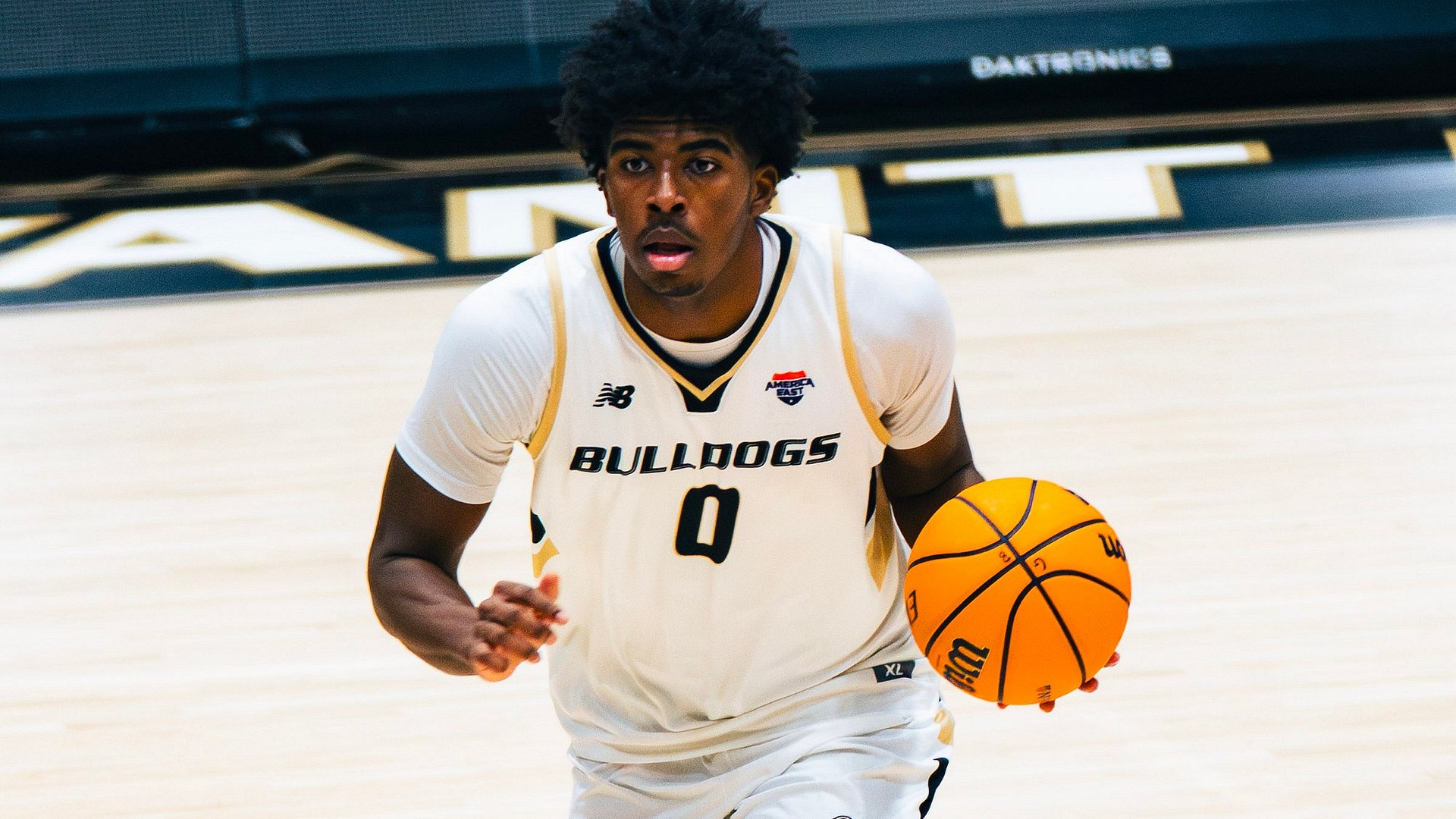 Ashley Sims Dribbles the Ball vs Worcester State