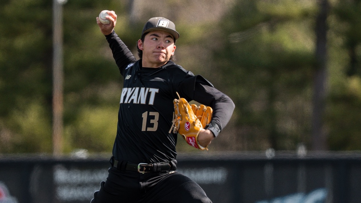 Kaden Hilburger delivers a pitch vs Binghamton