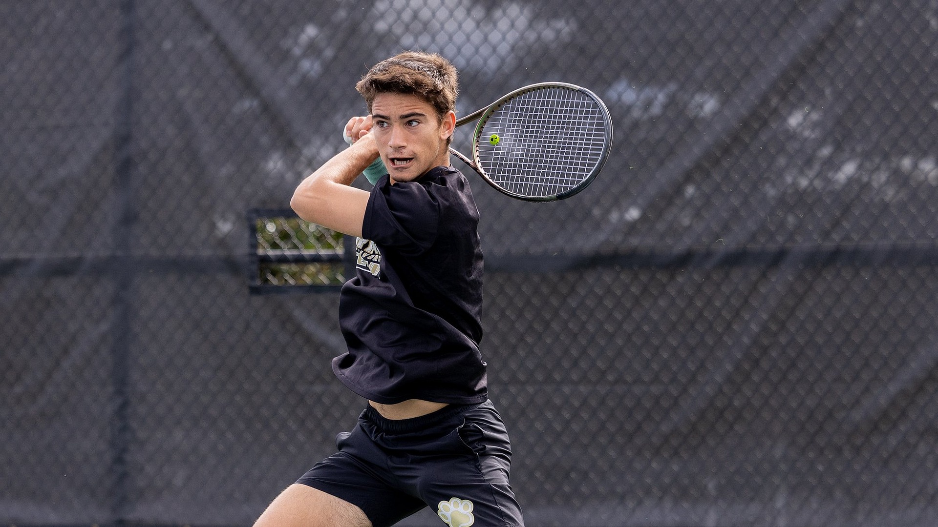 Miguel Machado admiring backhand shot