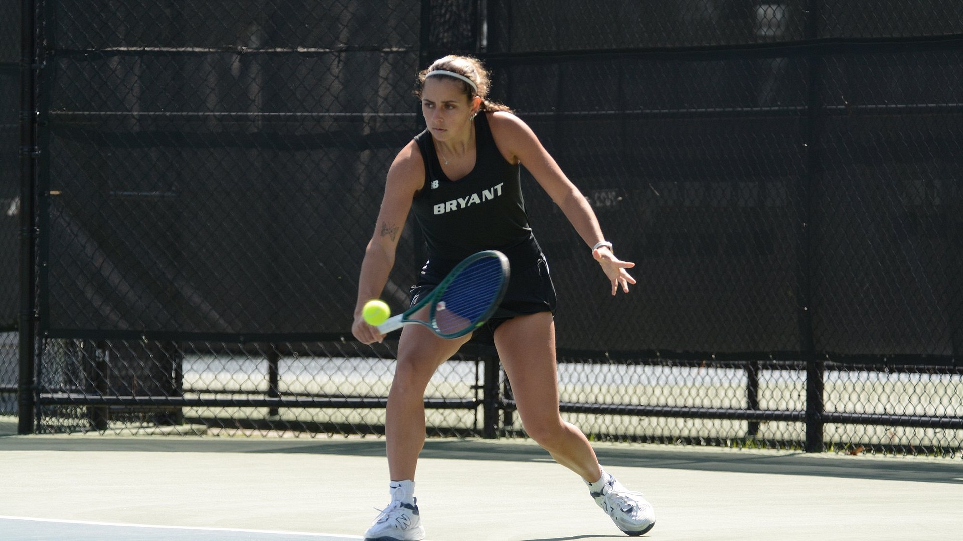 Yahli Noy backhand