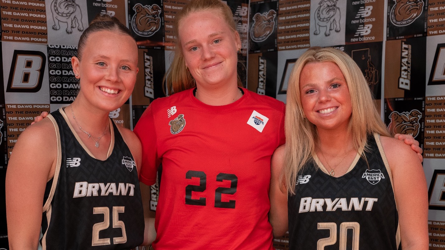 Group pic of field hockey captains