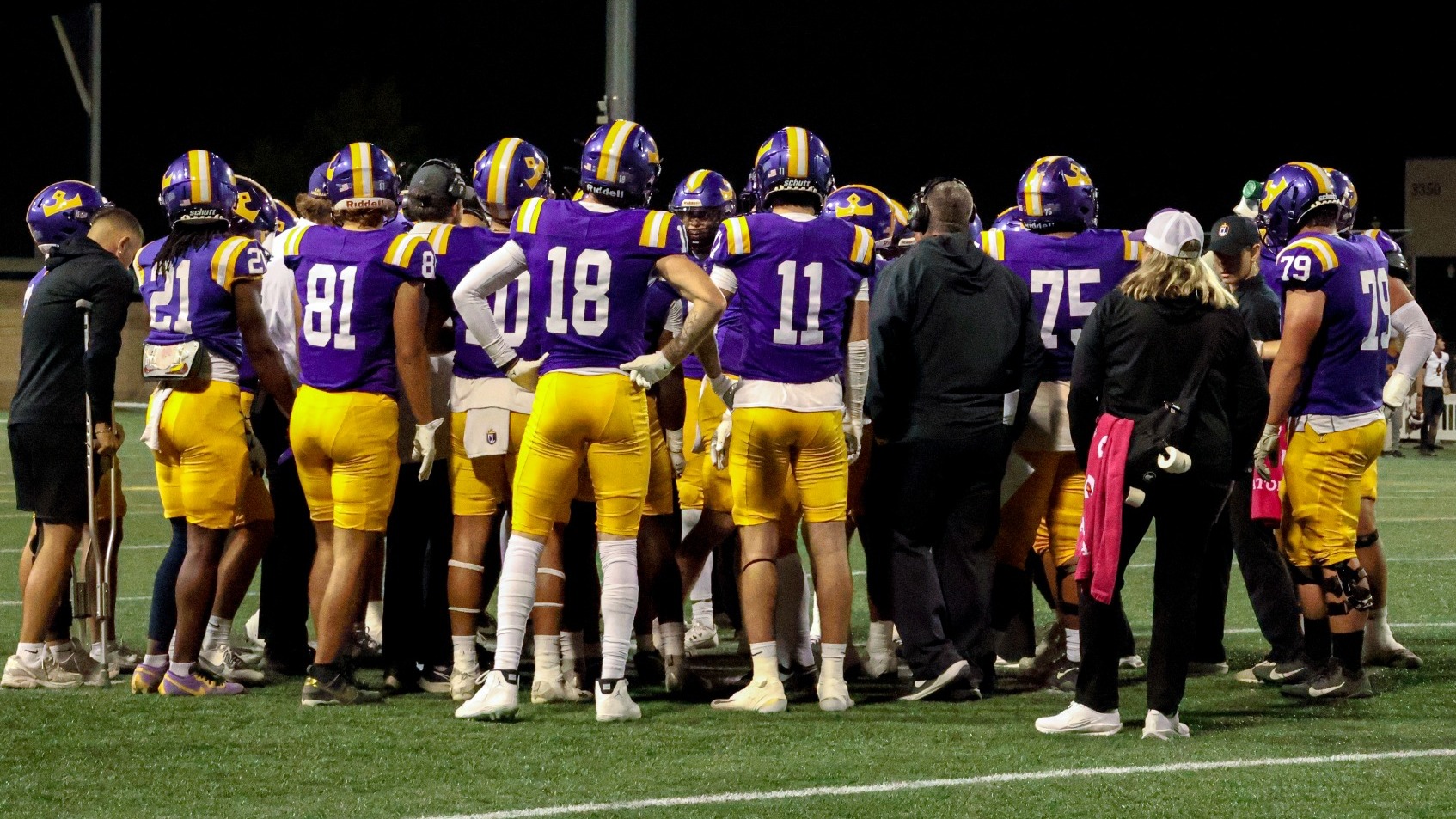 fb team huddle 10.4.25