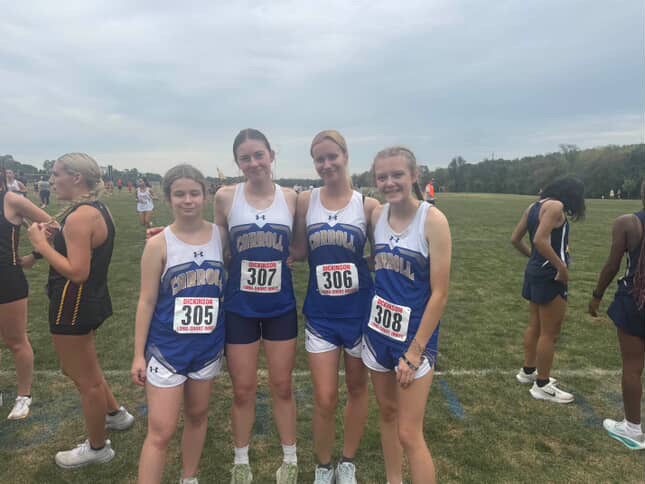 Women's XC team at Long Short Invitational