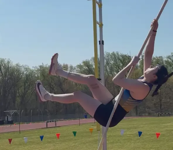 Hayley Yuenger at regionals