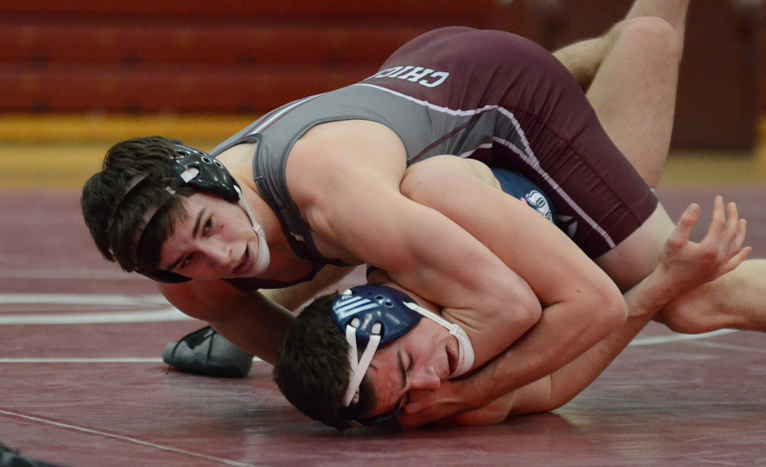 UChicago Wrestling Wins Dual at Wheaton, Places Seventh at North