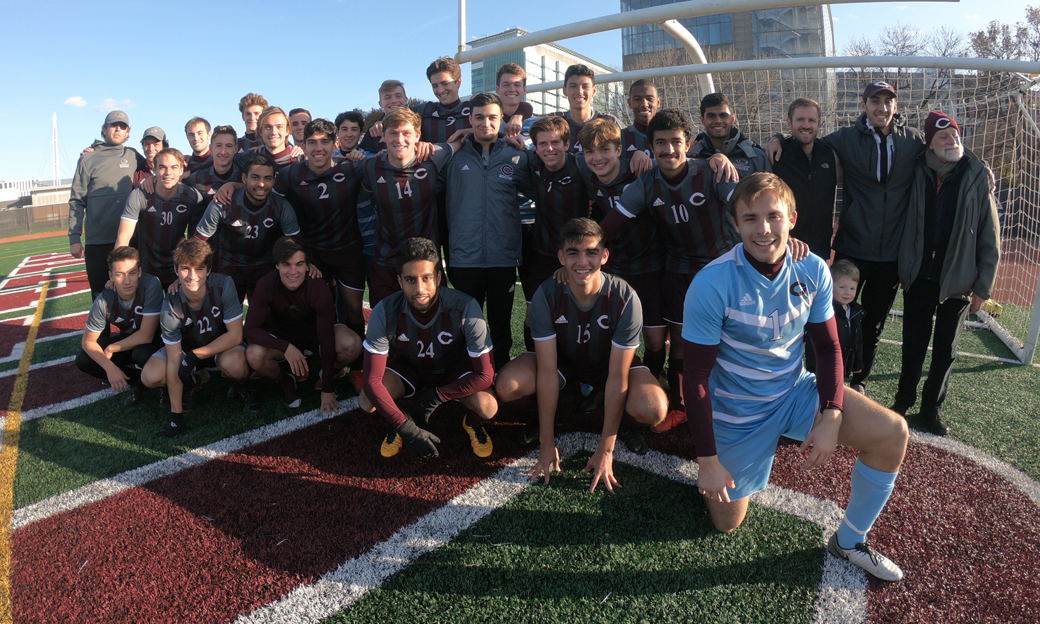 Maroon Men's Soccer Outlasts Carnegie Mellon 10, Secures Outright UAA